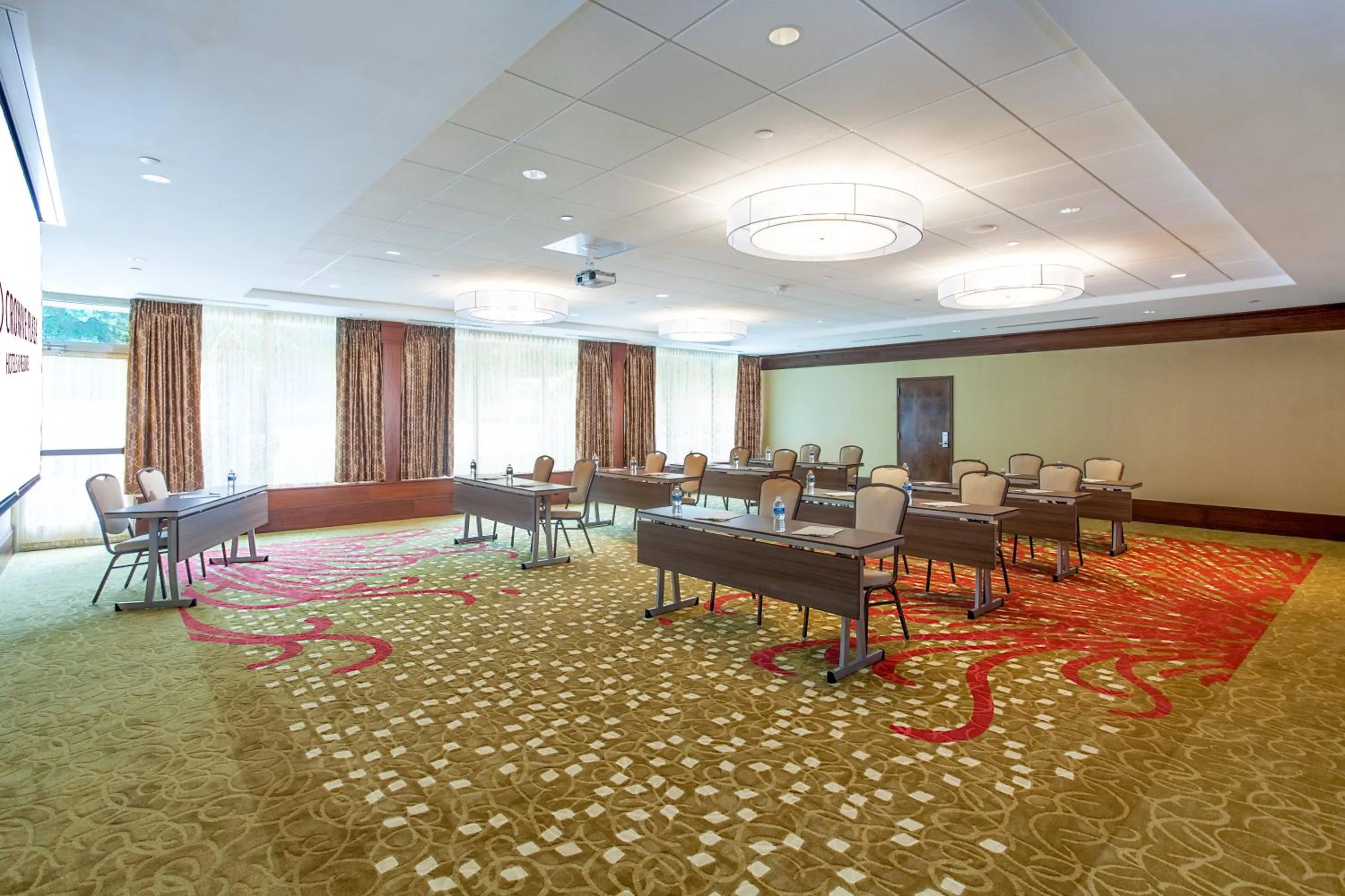 Meeting/conference room in Holiday Inn Charlottesville-Monticello by IHG