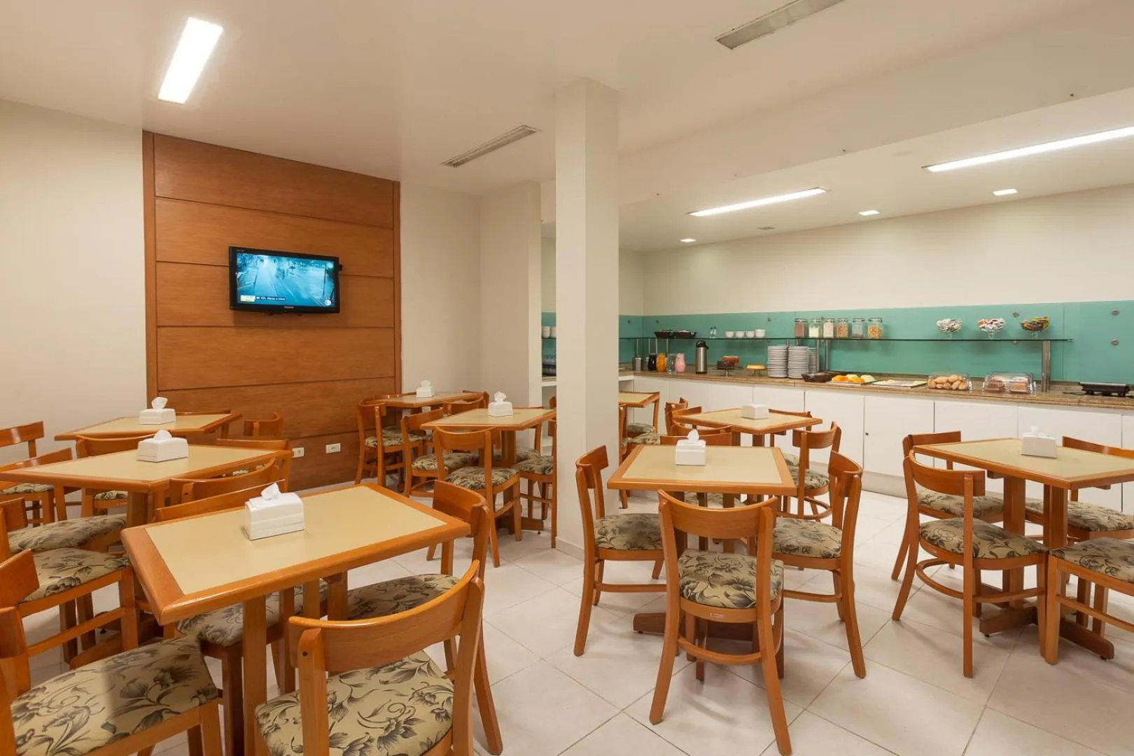 Breakfast in Rede Andrade Navegantes