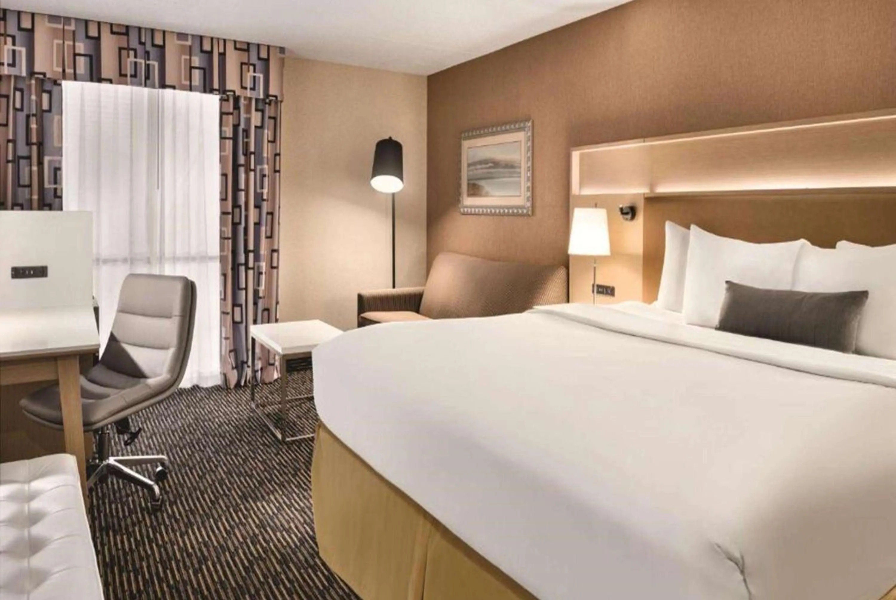 Photo of the whole room in Wyndham Garden Conference Center Champaign - Urbana