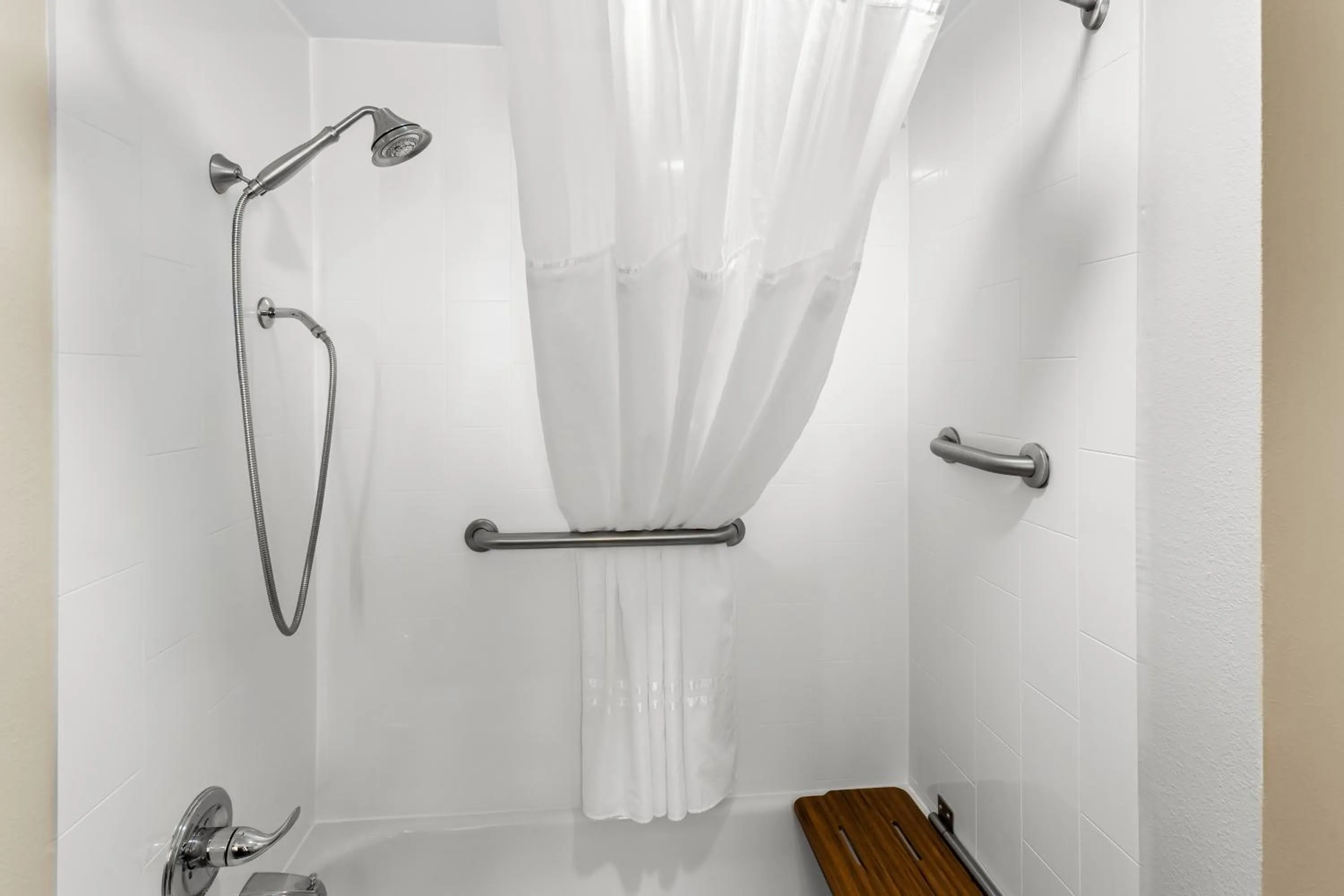 Holiday Inn Express Hotel & Suites Charleston-Southridge by IHG