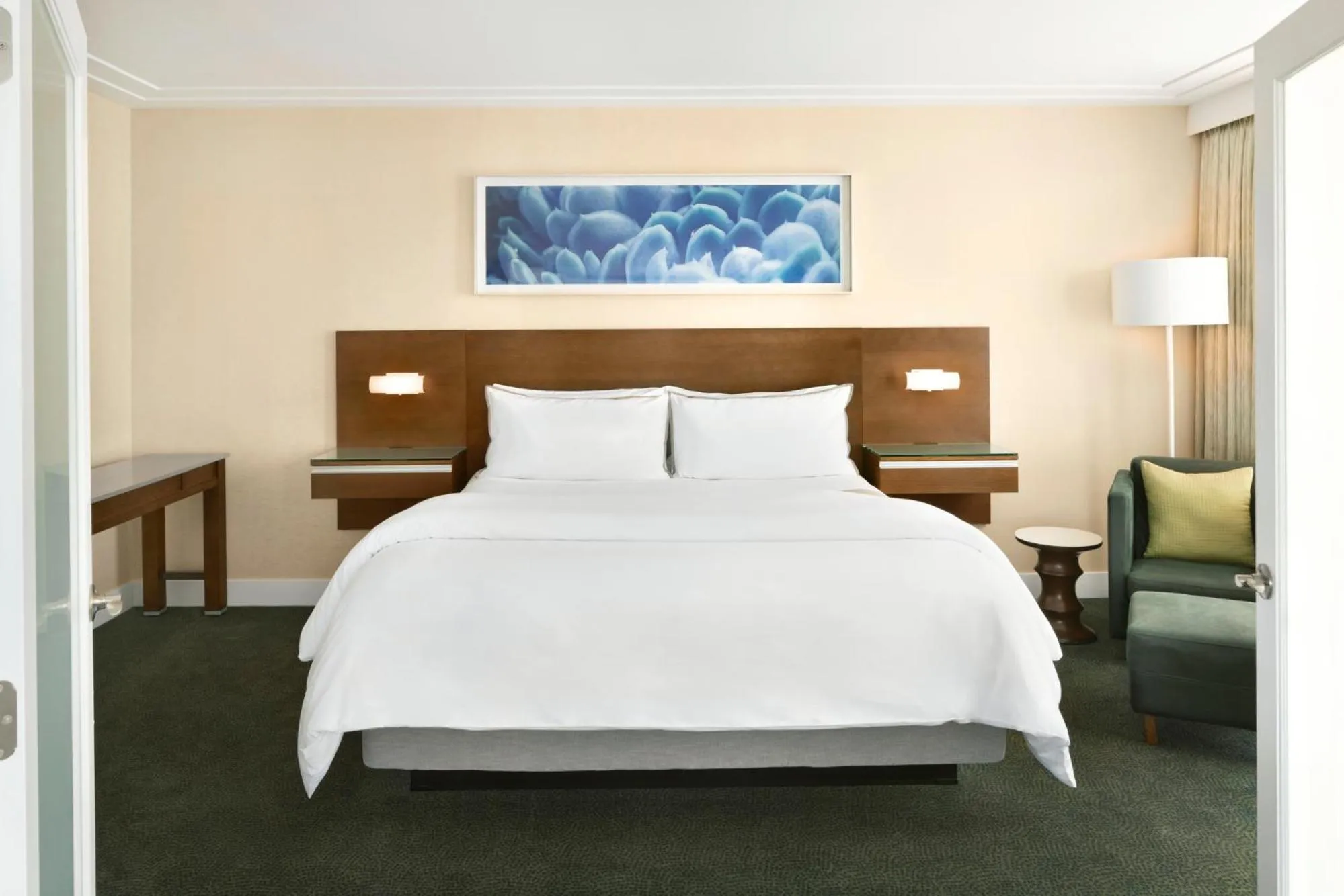 Bedroom, Bed in The Westin Wall Centre, Vancouver Airport