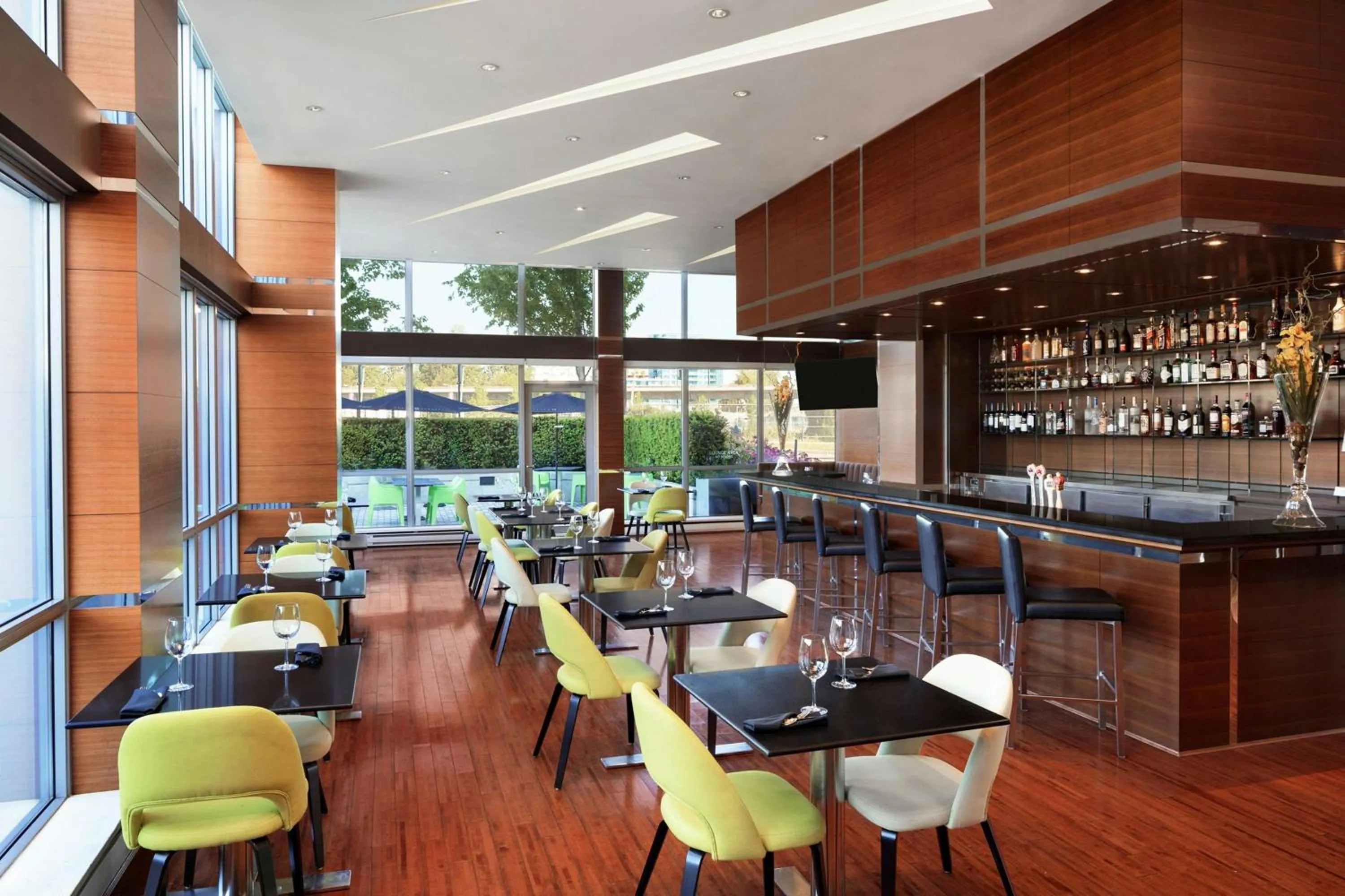Restaurant/places to eat in The Westin Wall Centre, Vancouver Airport