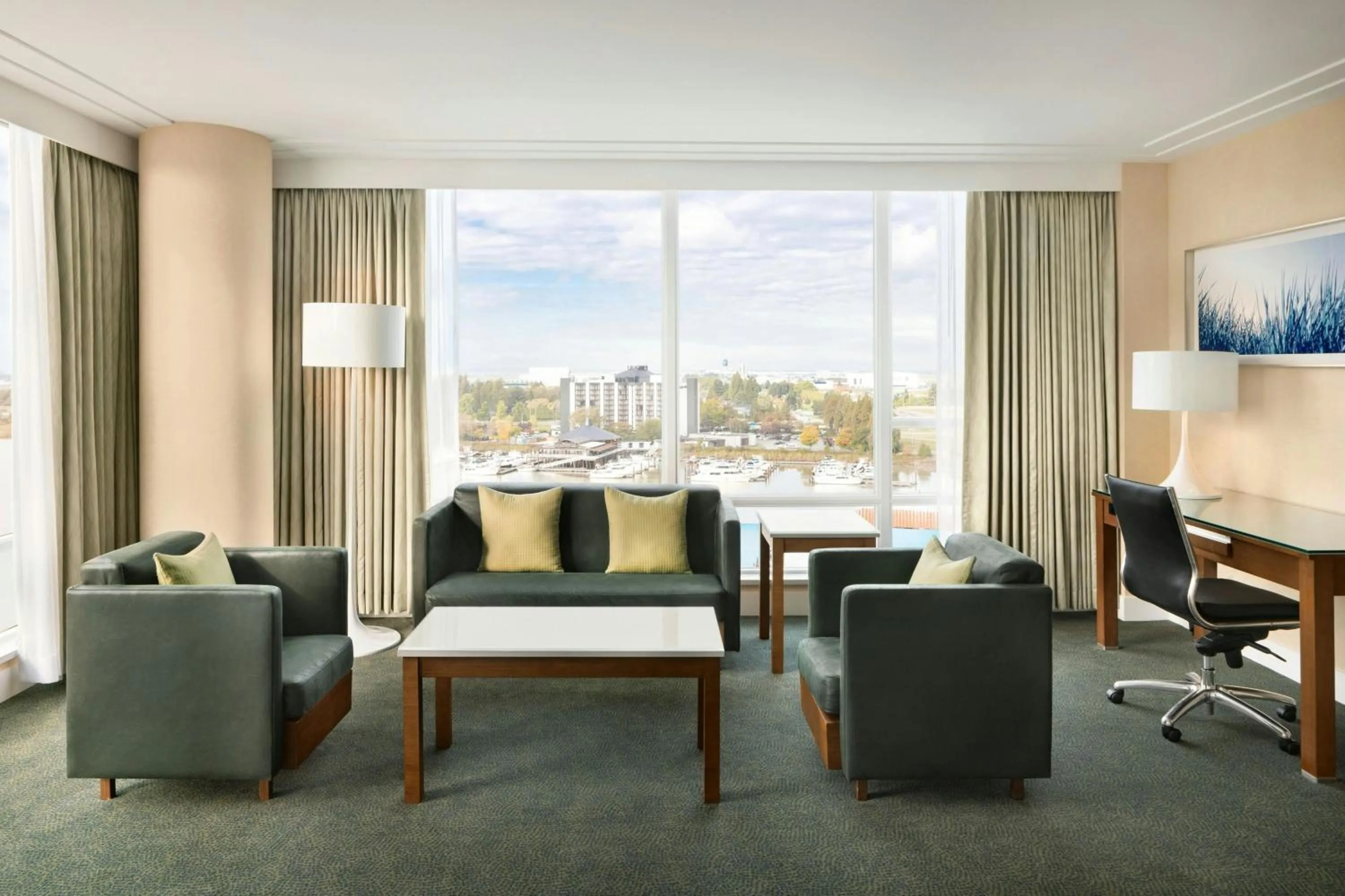 Living room in The Westin Wall Centre, Vancouver Airport