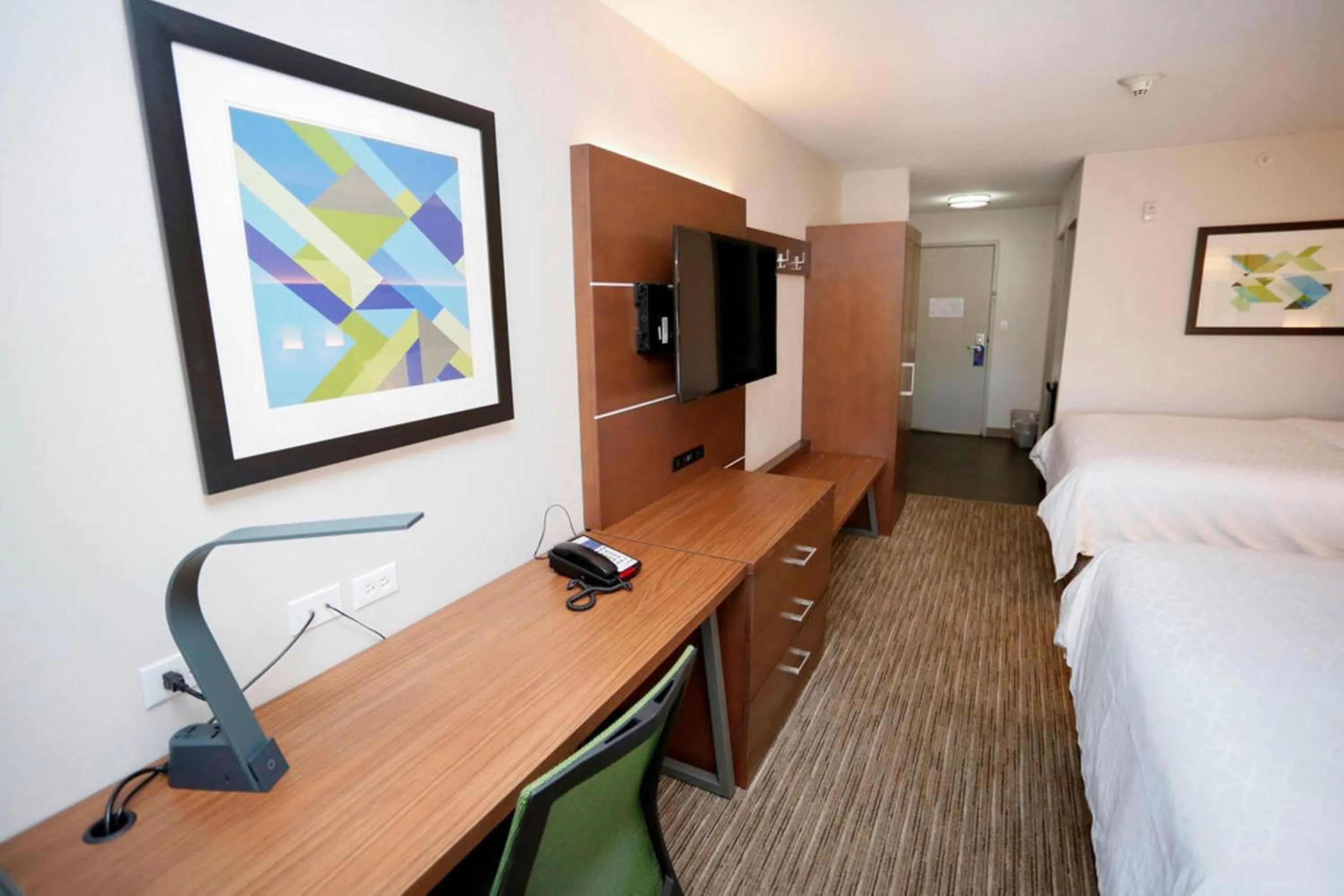 Photo of the whole room, Bed in Holiday Inn Express Hotel & Suites Carlsbad by IHG