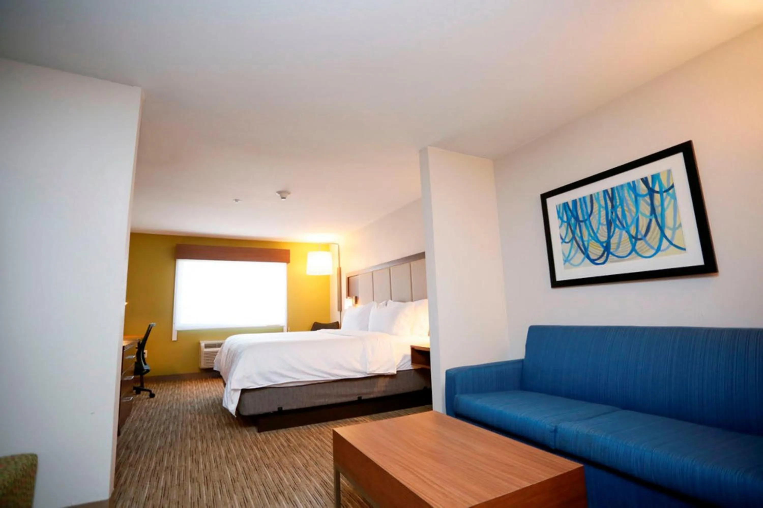 Photo of the whole room, Bed in Holiday Inn Express Hotel & Suites Carlsbad by IHG