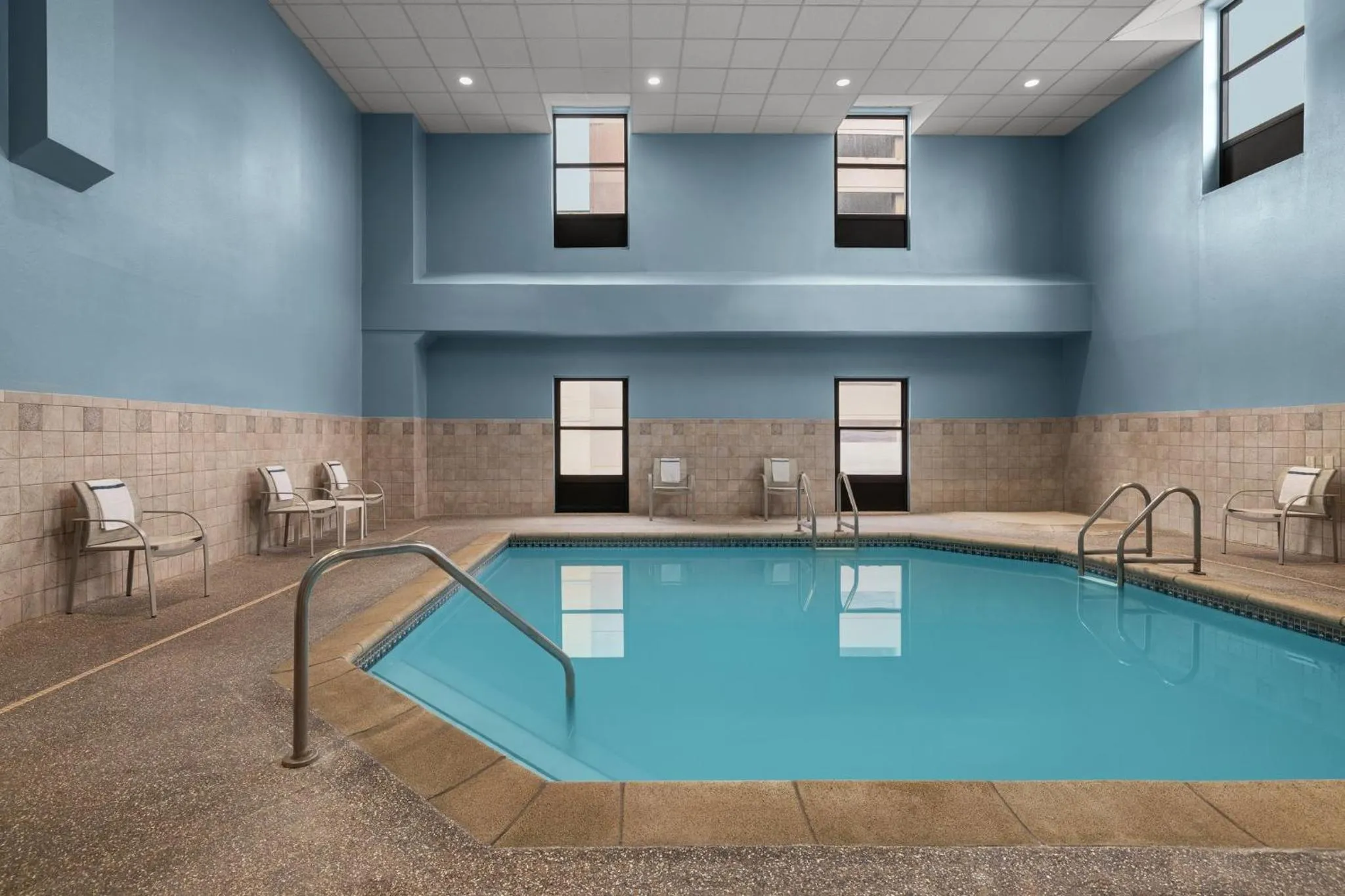 Swimming pool in Holiday Inn Dubuque/Galena by IHG
