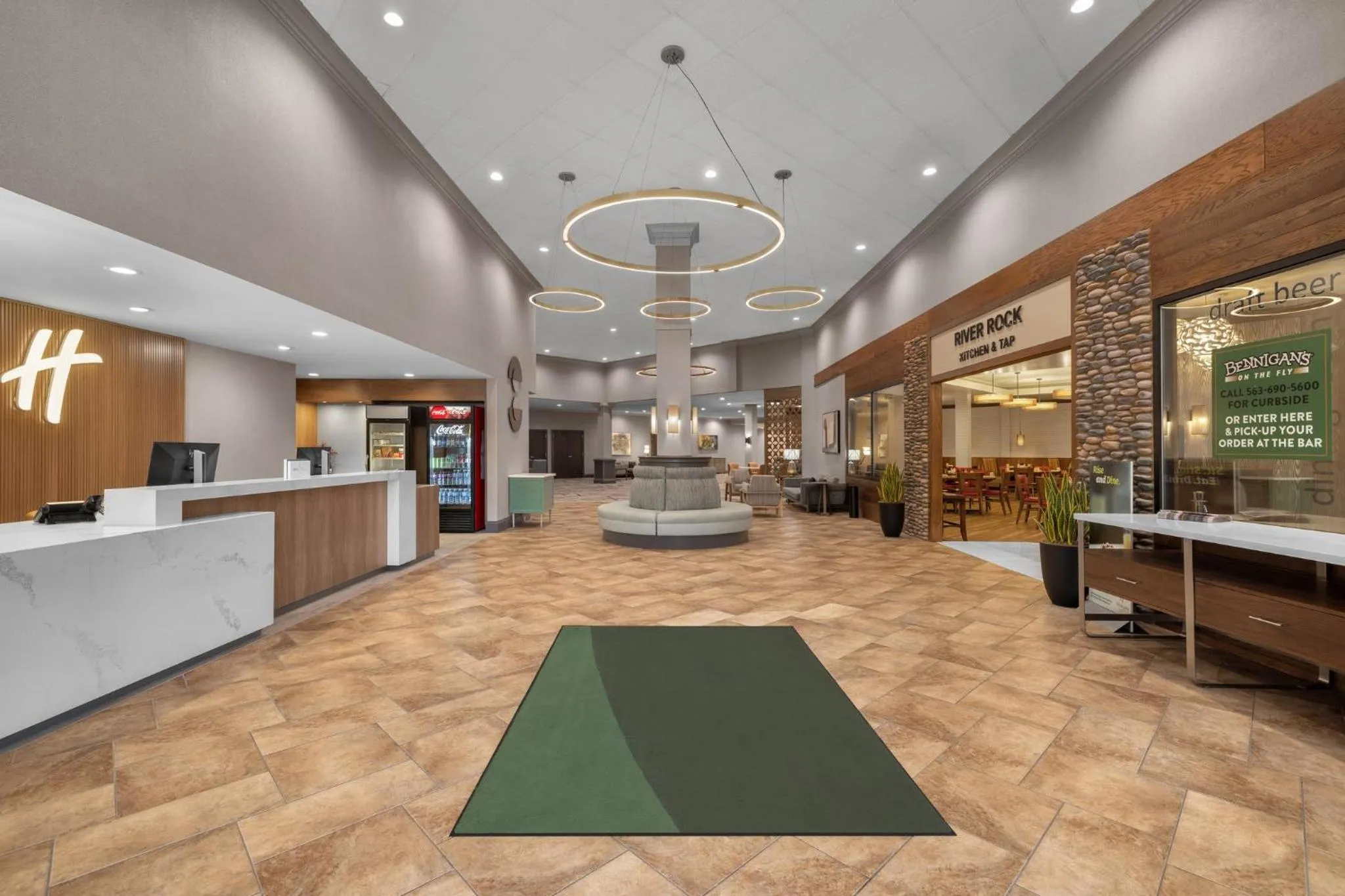 Property building in Holiday Inn Dubuque/Galena by IHG