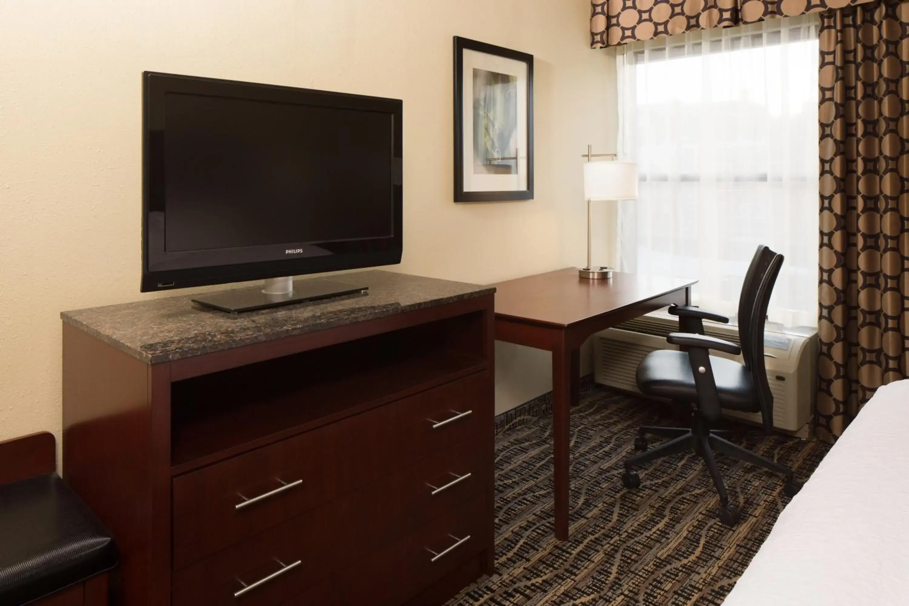 Superior King Room in Holiday Inn Dubuque/Galena by IHG Superior King Room in Holiday Inn Dubuque/Galena by IHG