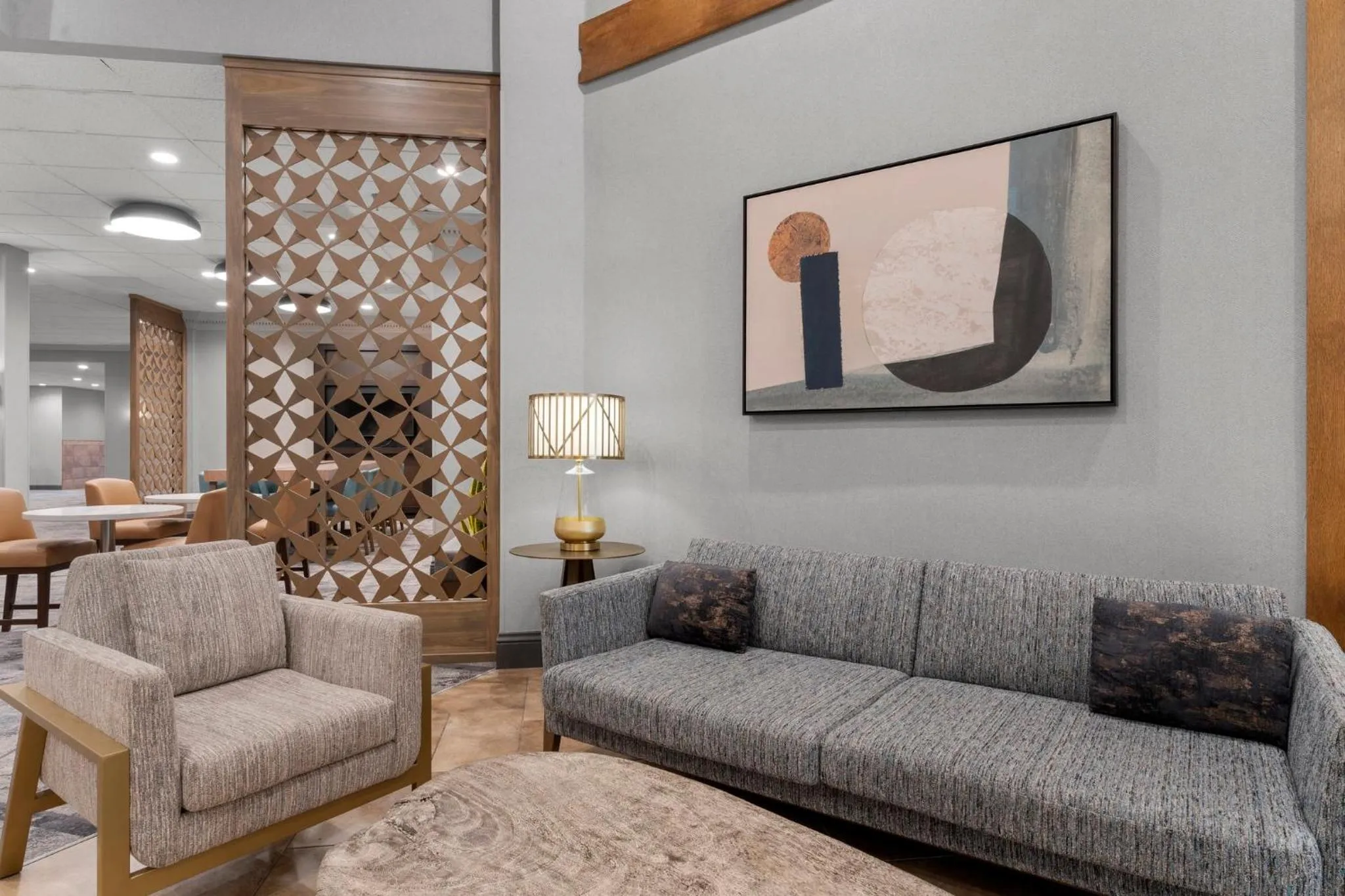 Property building in Holiday Inn Dubuque/Galena by IHG