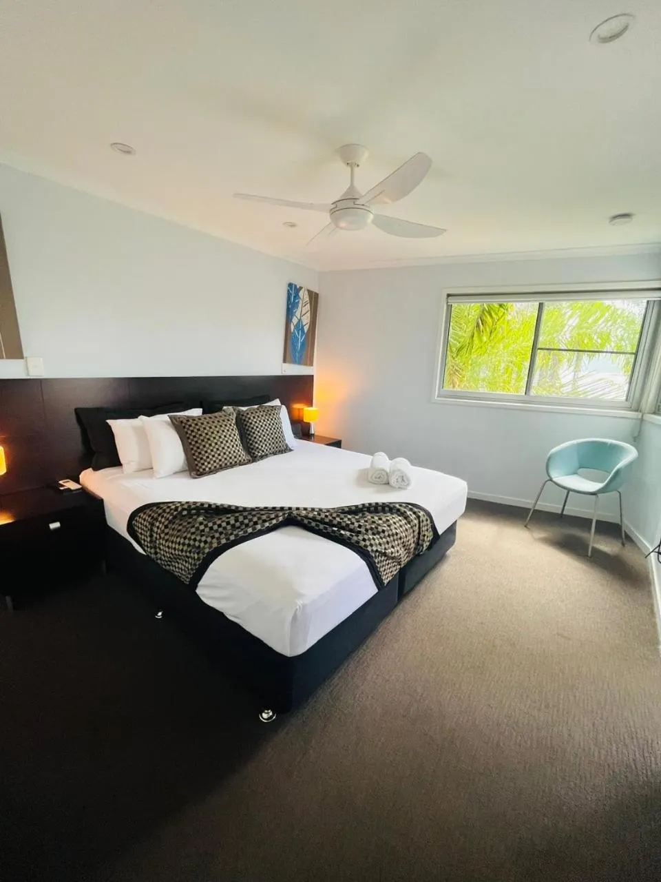 Bedroom, Bed in at Marina Shores