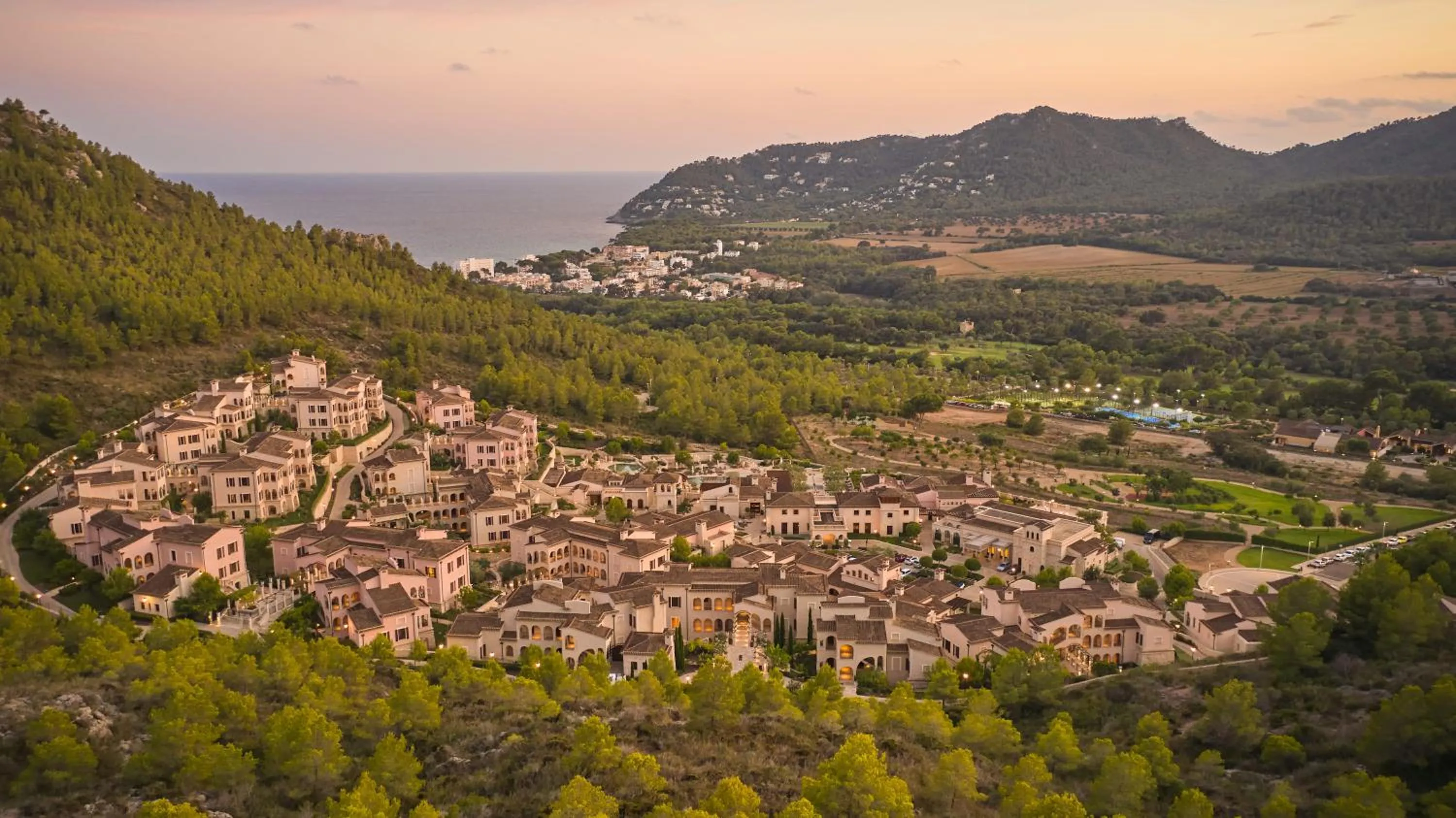 Property building in CAP VERMELL GRAND HOTEL