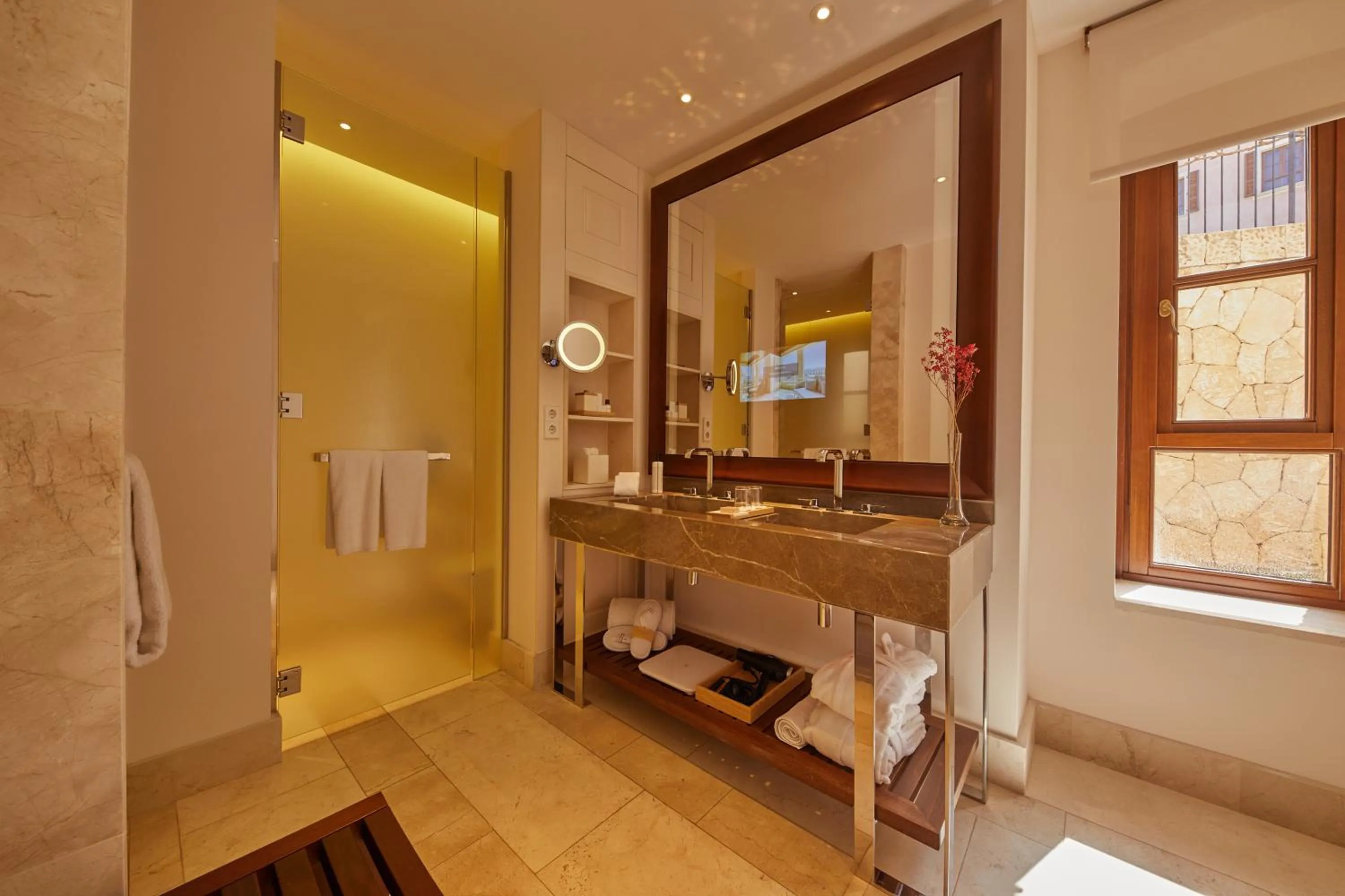 Bathroom in CAP VERMELL GRAND HOTEL