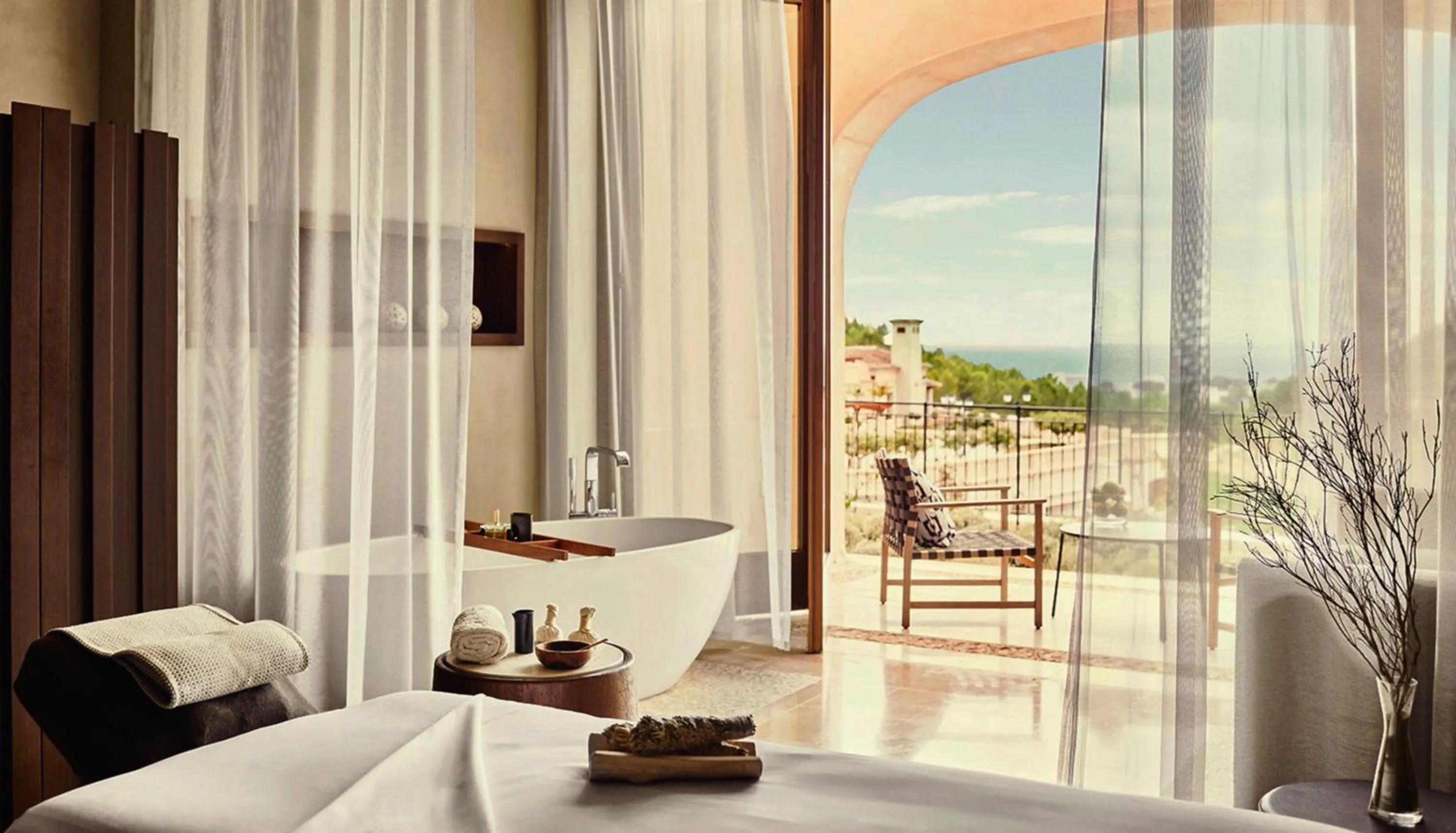 Spa and wellness centre/facilities, Bed in CAP VERMELL GRAND HOTEL