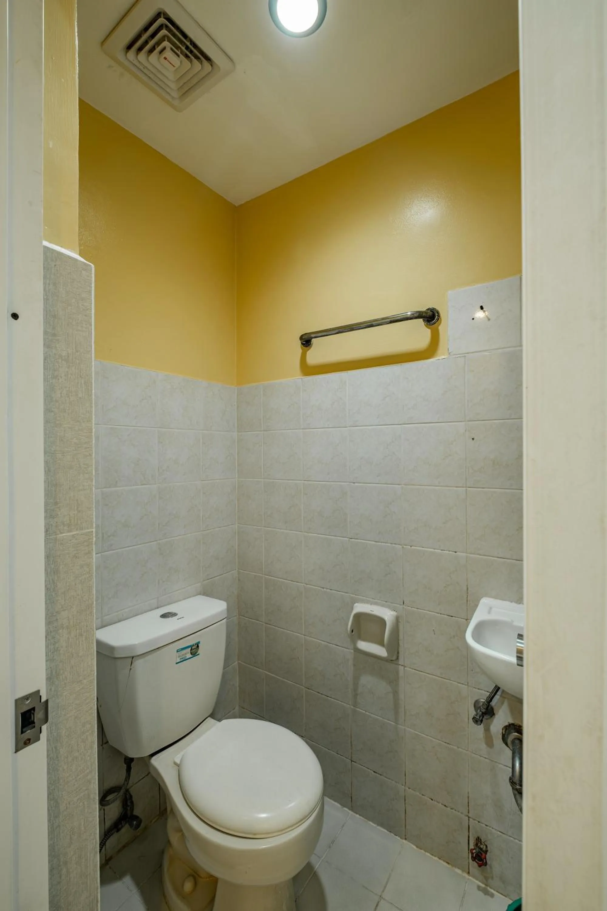 Shower in Hotel Juliano