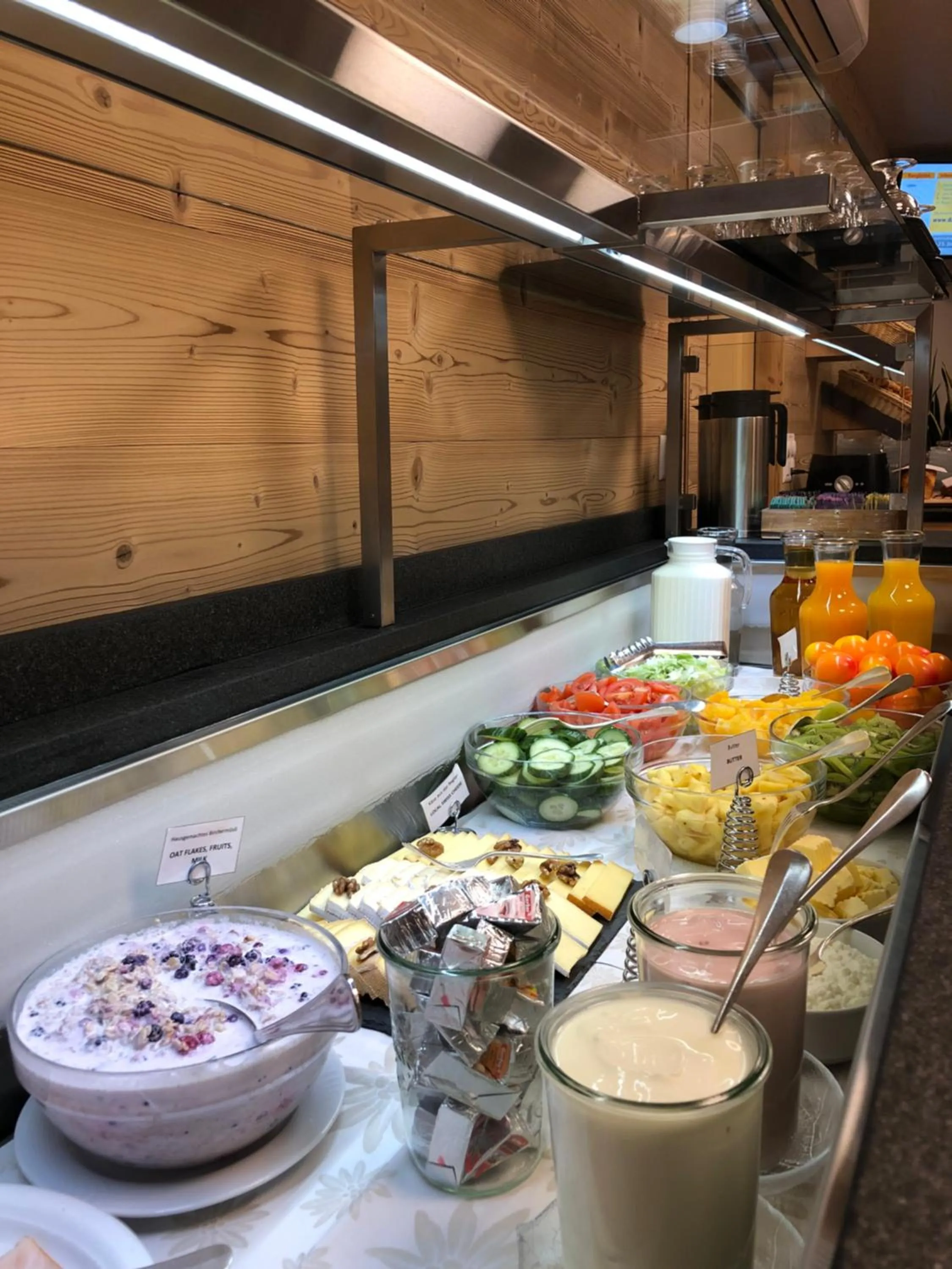 Food and drinks in Hotel Crystal Interlaken