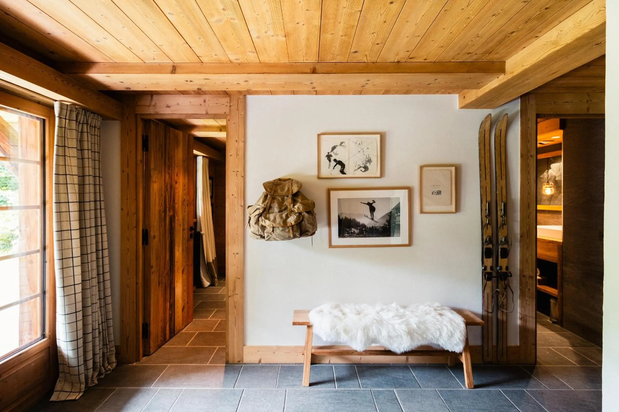 Photo of the whole room in L'Alpaga, a Beaumier hotel