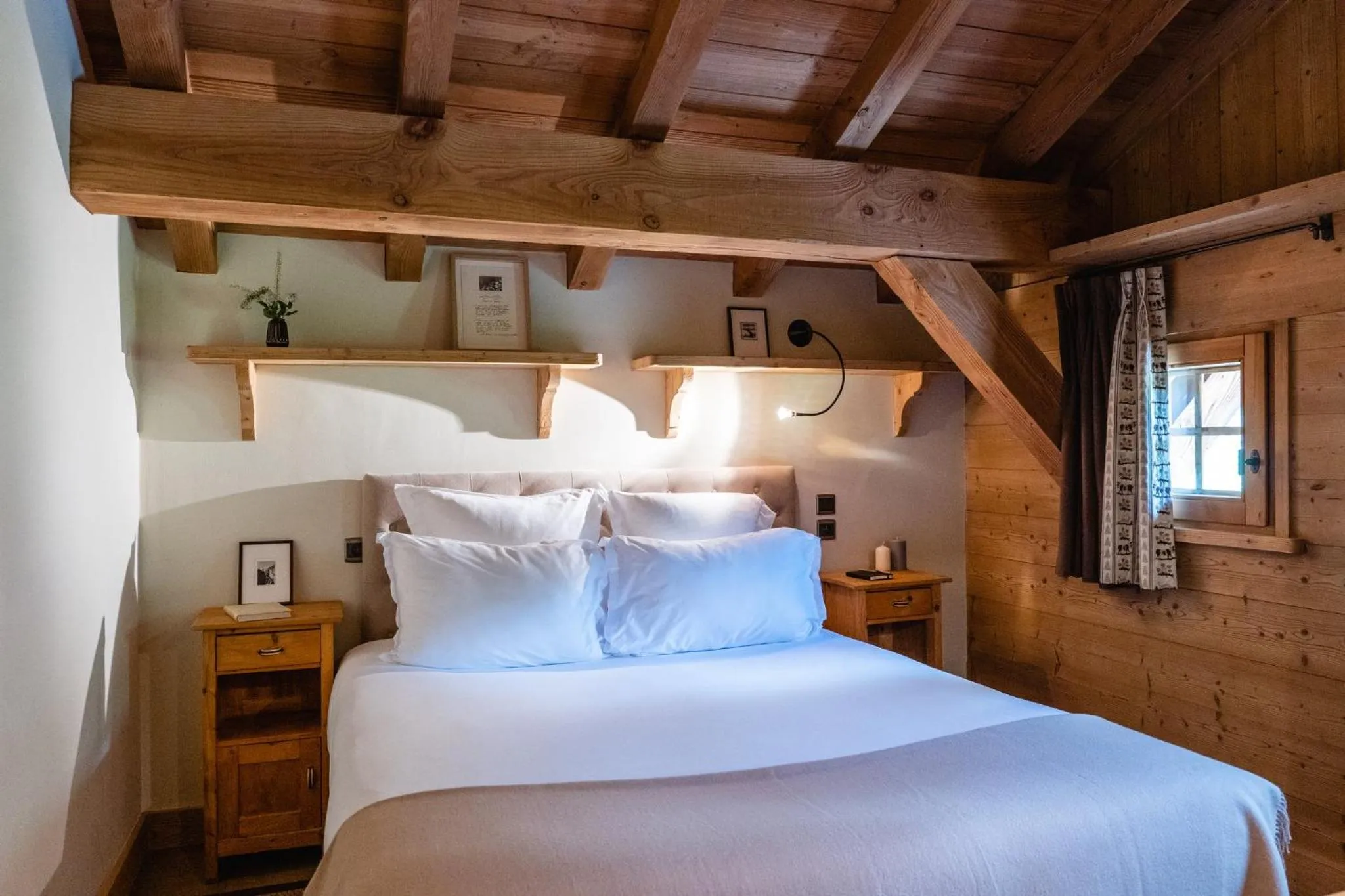 Photo of the whole room, Bed in L'Alpaga, a Beaumier hotel
