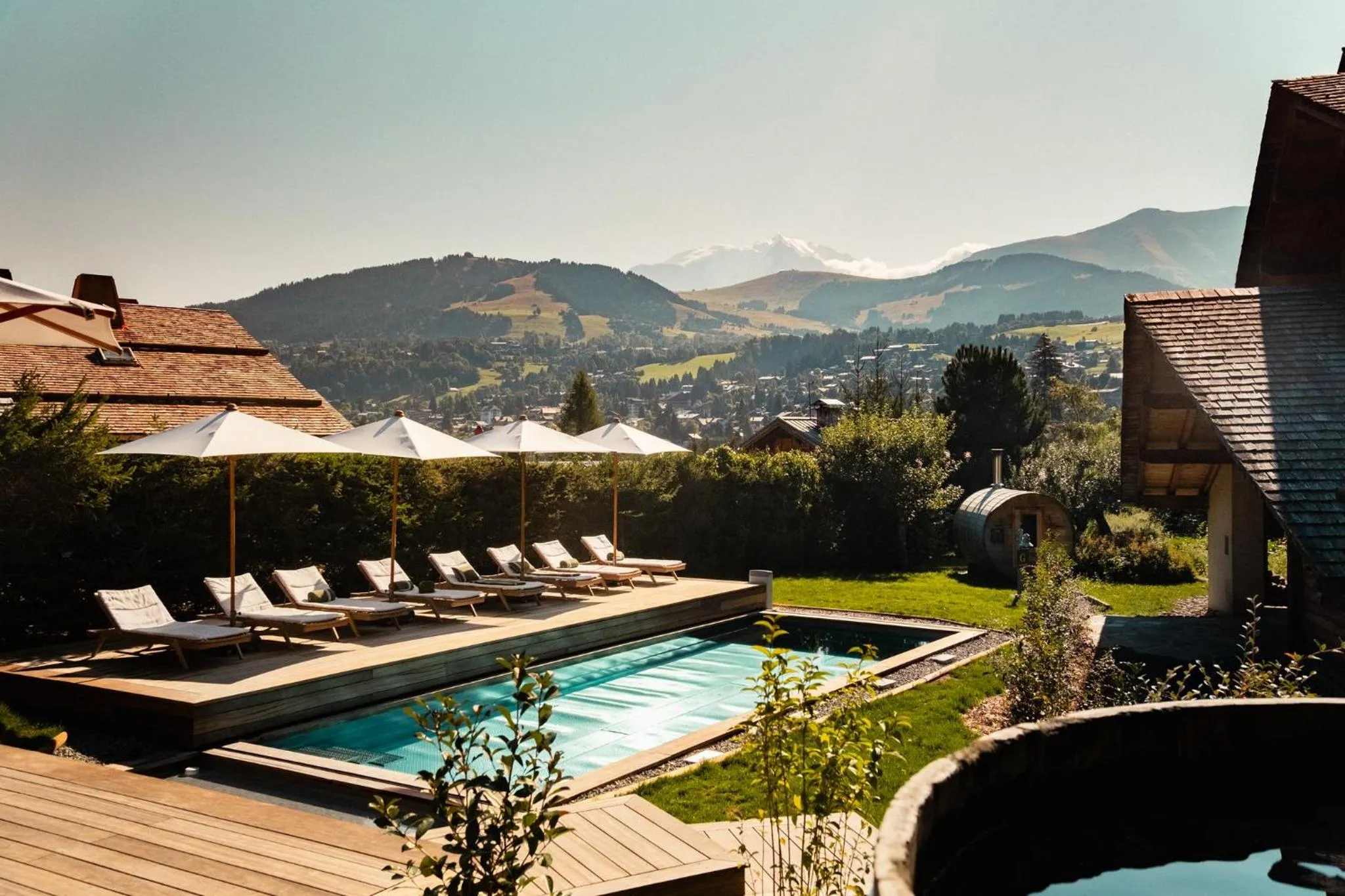Swimming pool in L'Alpaga, a Beaumier hotel