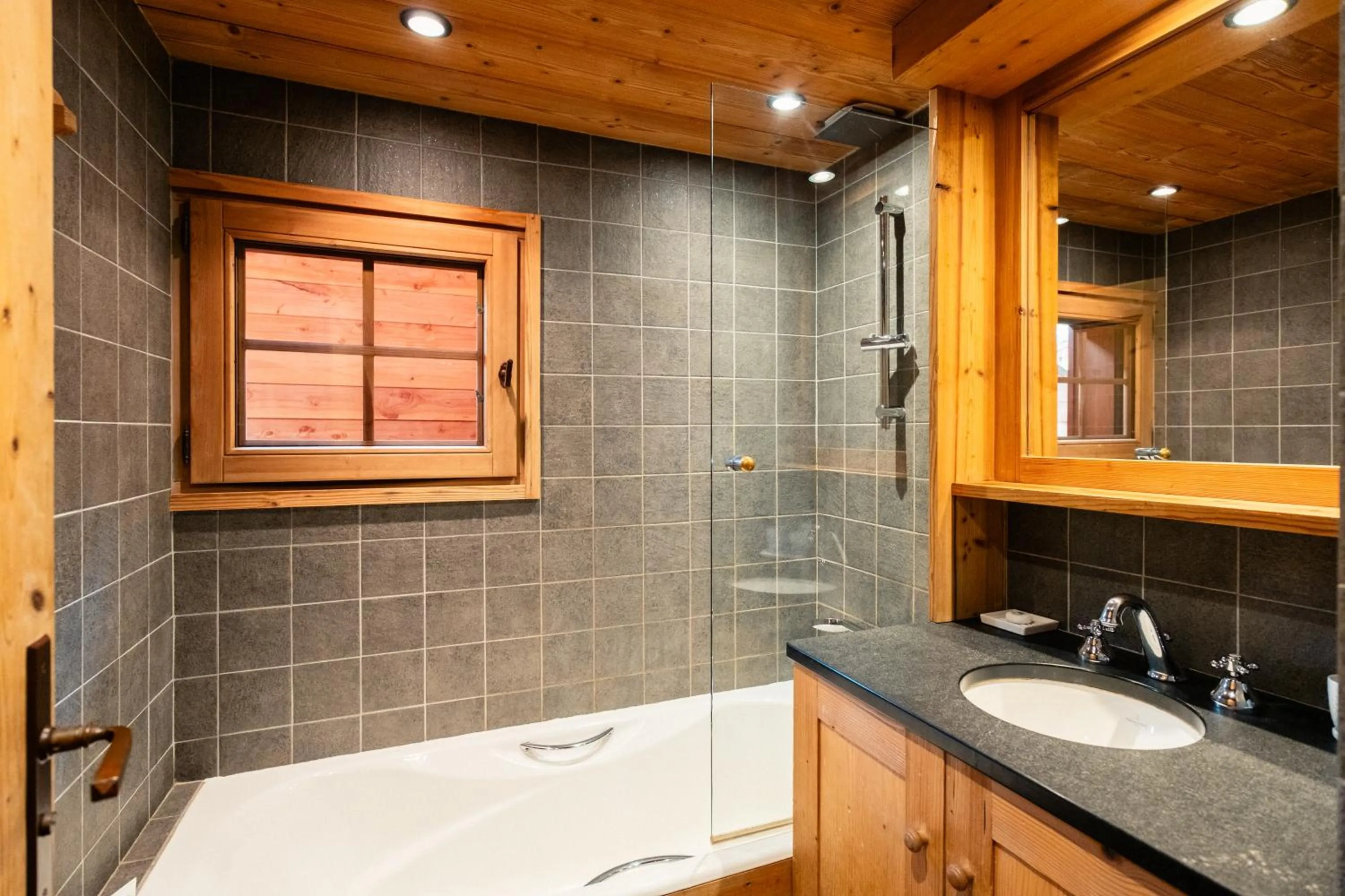 Bathroom in L'Alpaga, a Beaumier hotel