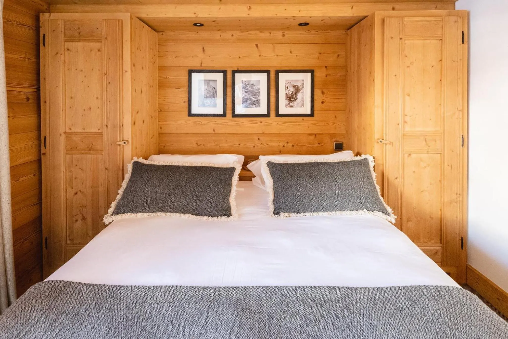 Photo of the whole room, Bed in L'Alpaga, a Beaumier hotel