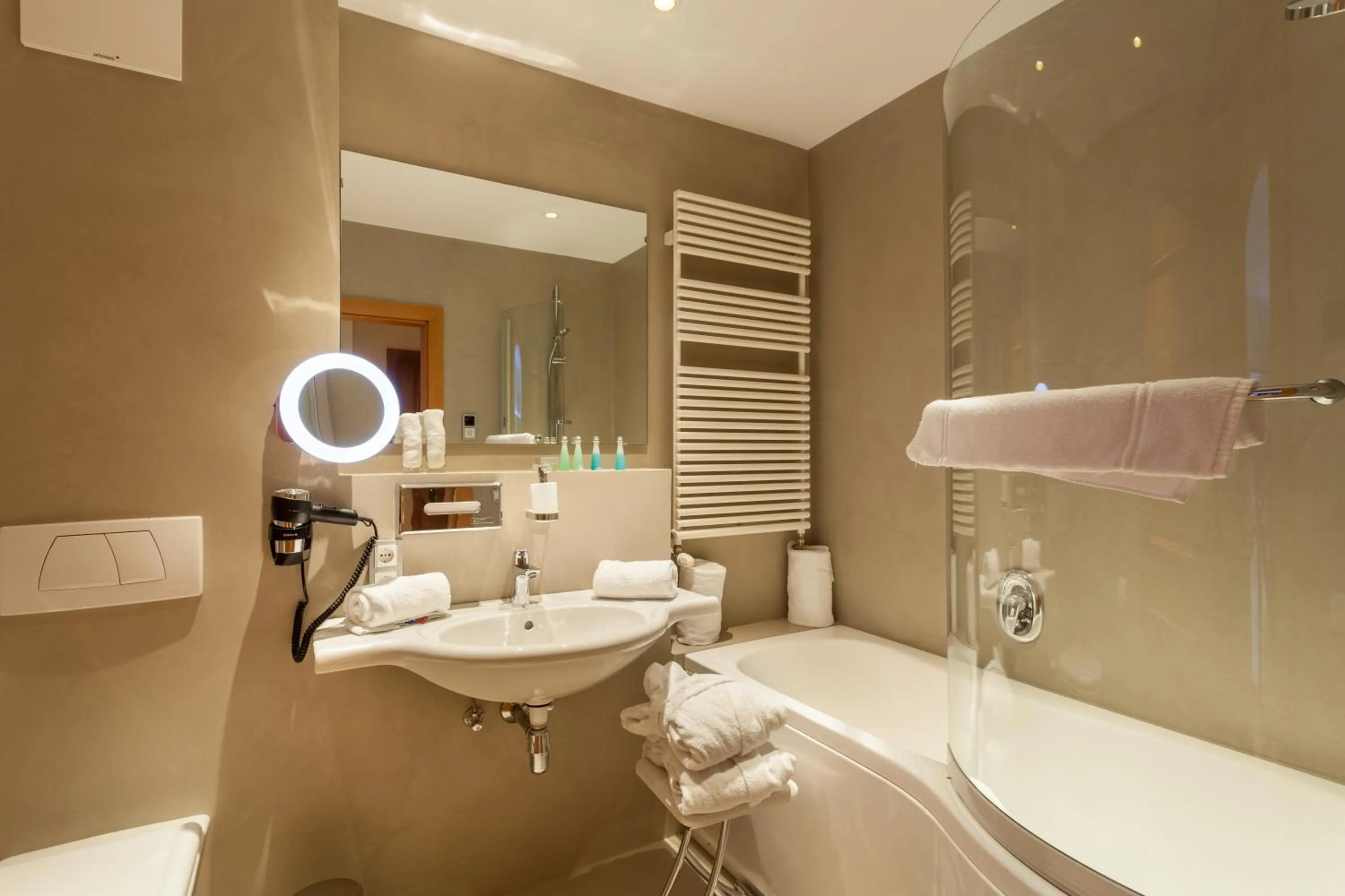 Photo of the whole room in Alpinresort ValSaa - Sport & Spa