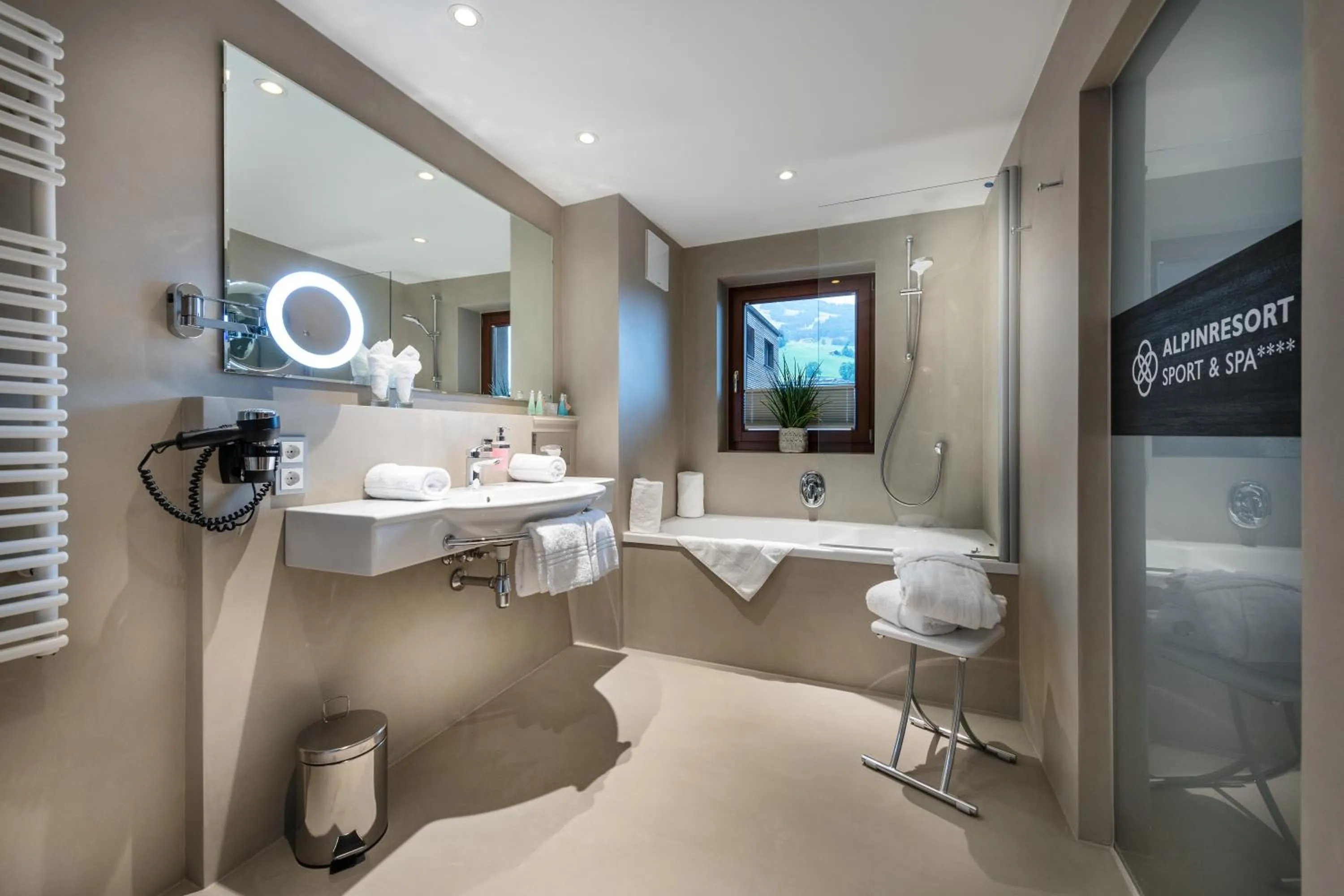 Bathroom in Alpinresort ValSaa - Sport & Spa