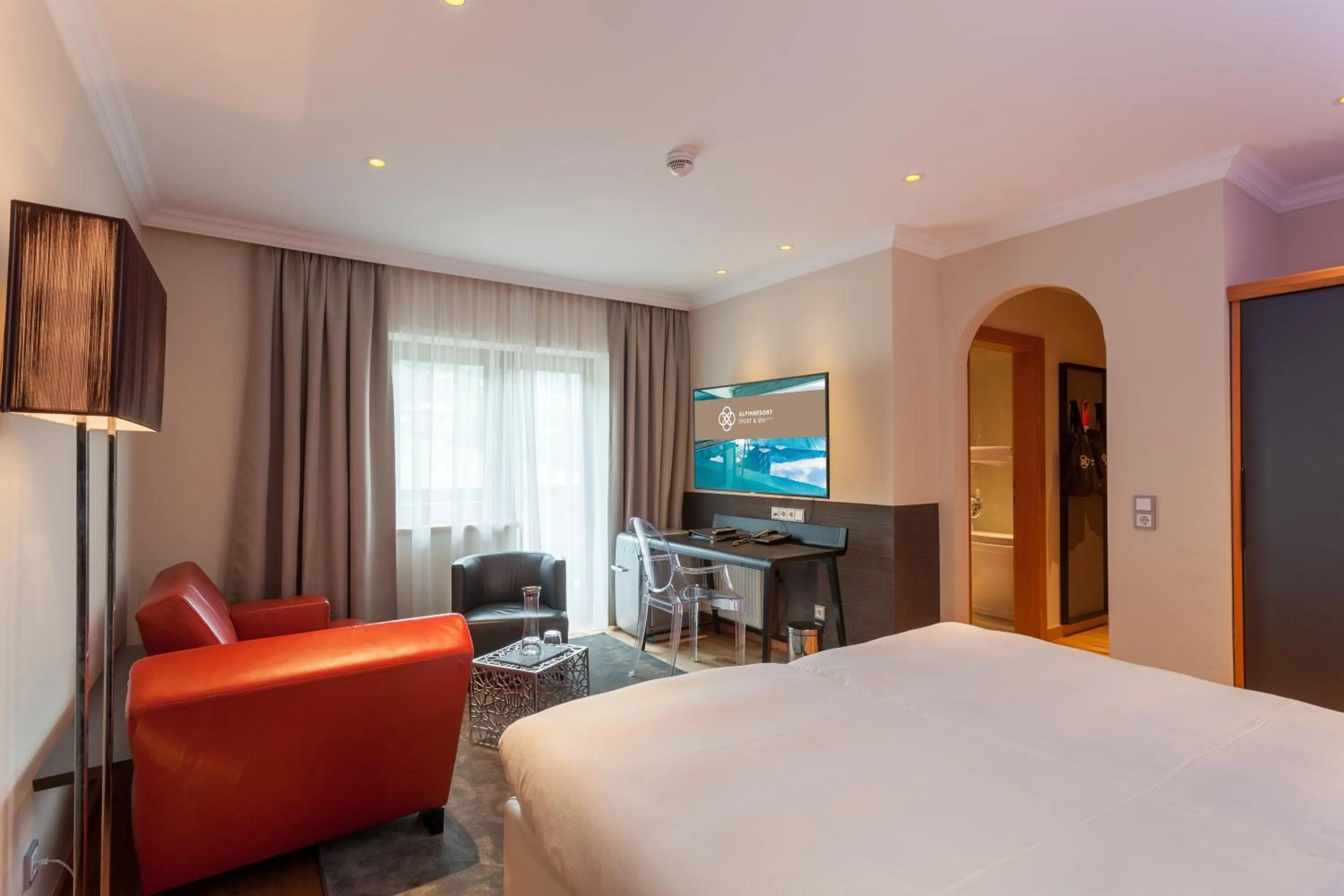 Photo of the whole room, Bed in Alpinresort ValSaa - Sport & Spa