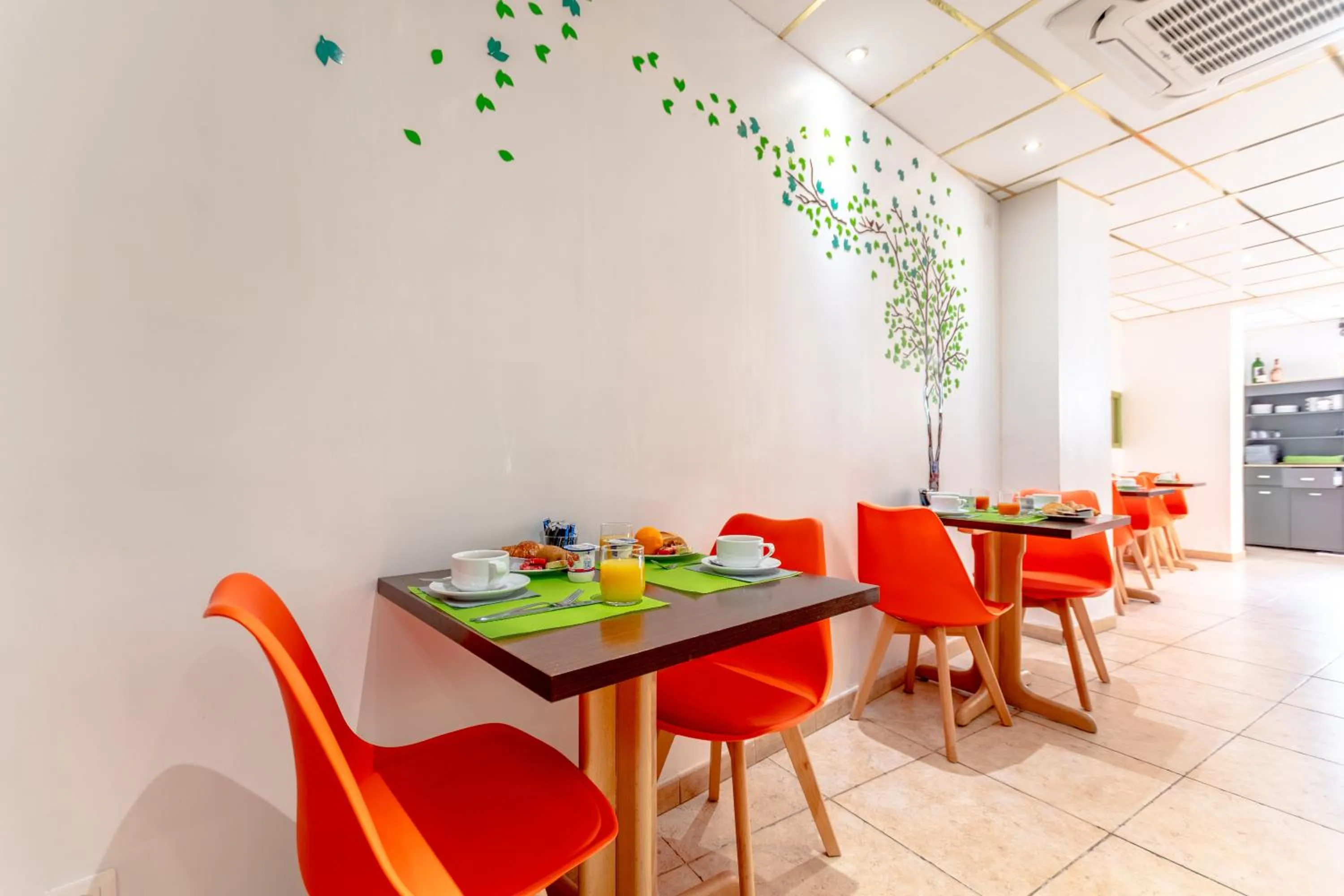 Breakfast in Hotel Provencal