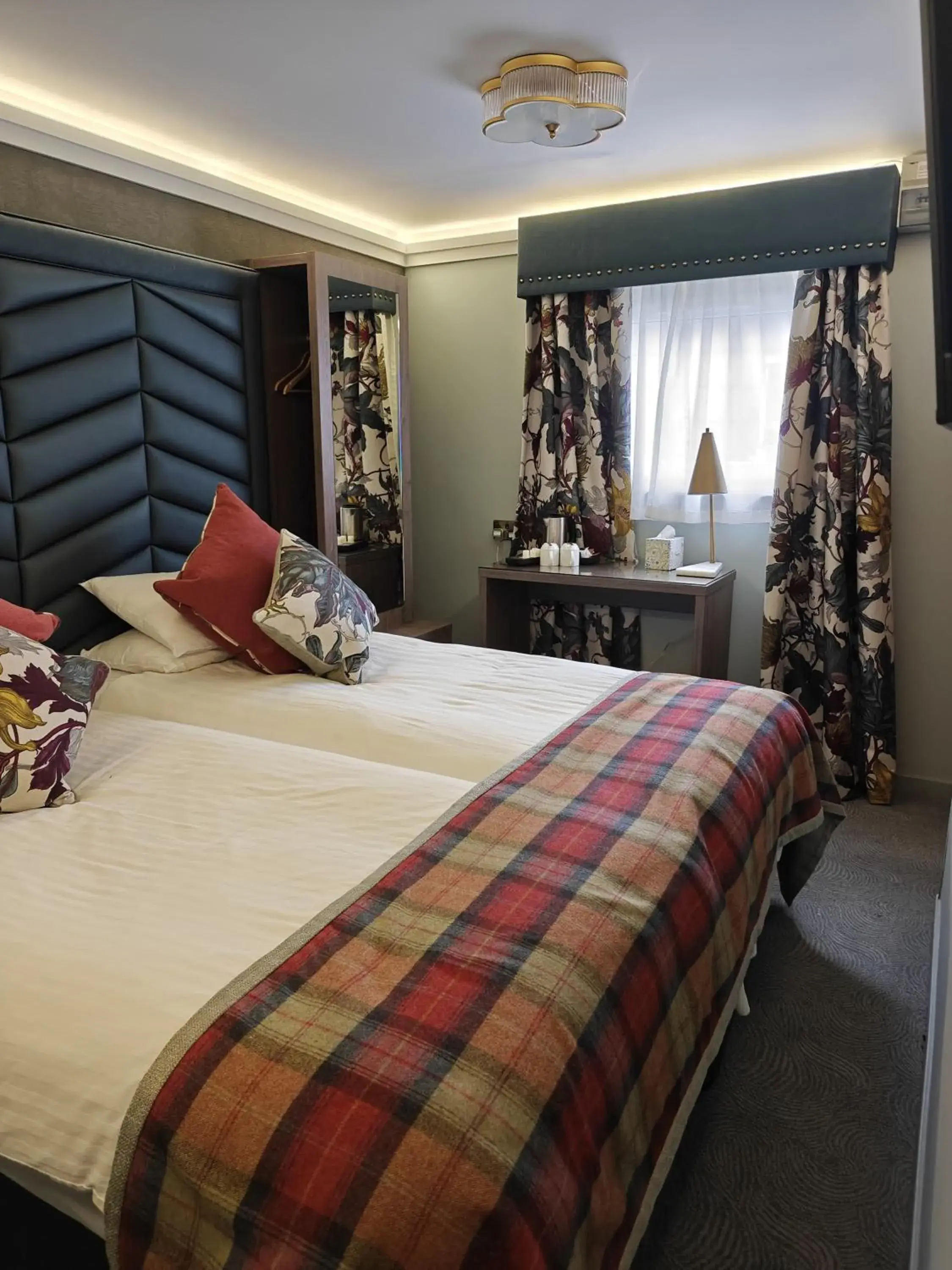 Standard Double or Twin Room in Beaufort Hotel Standard Double or Twin Room in Beaufort Hotel