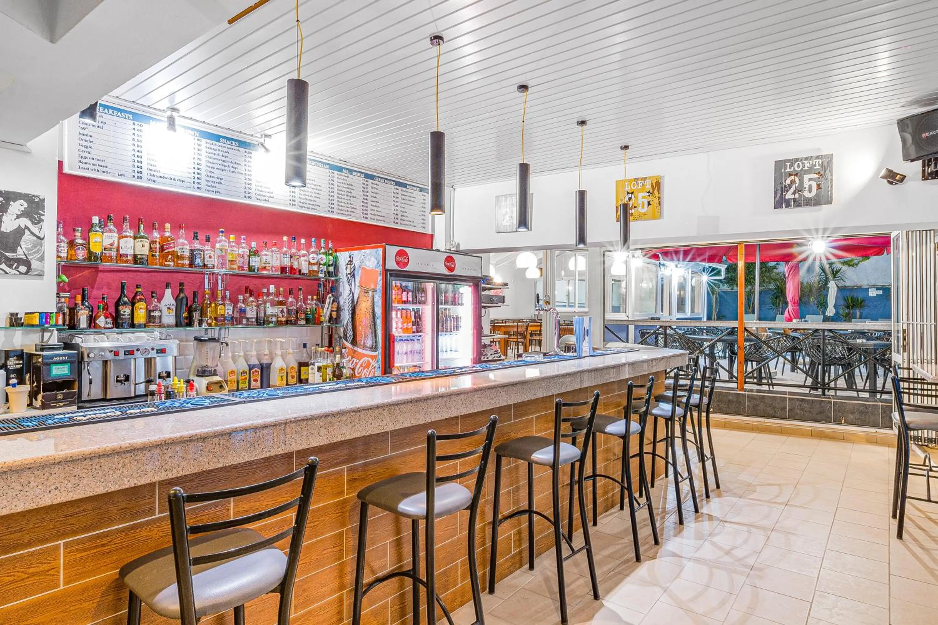 Lounge or bar in Happy Days