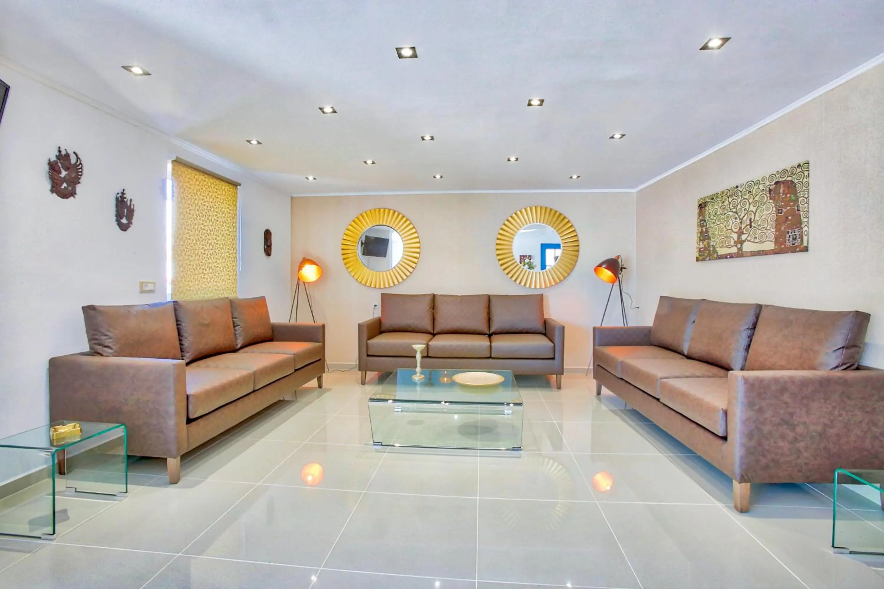 Lobby or reception in Happy Days