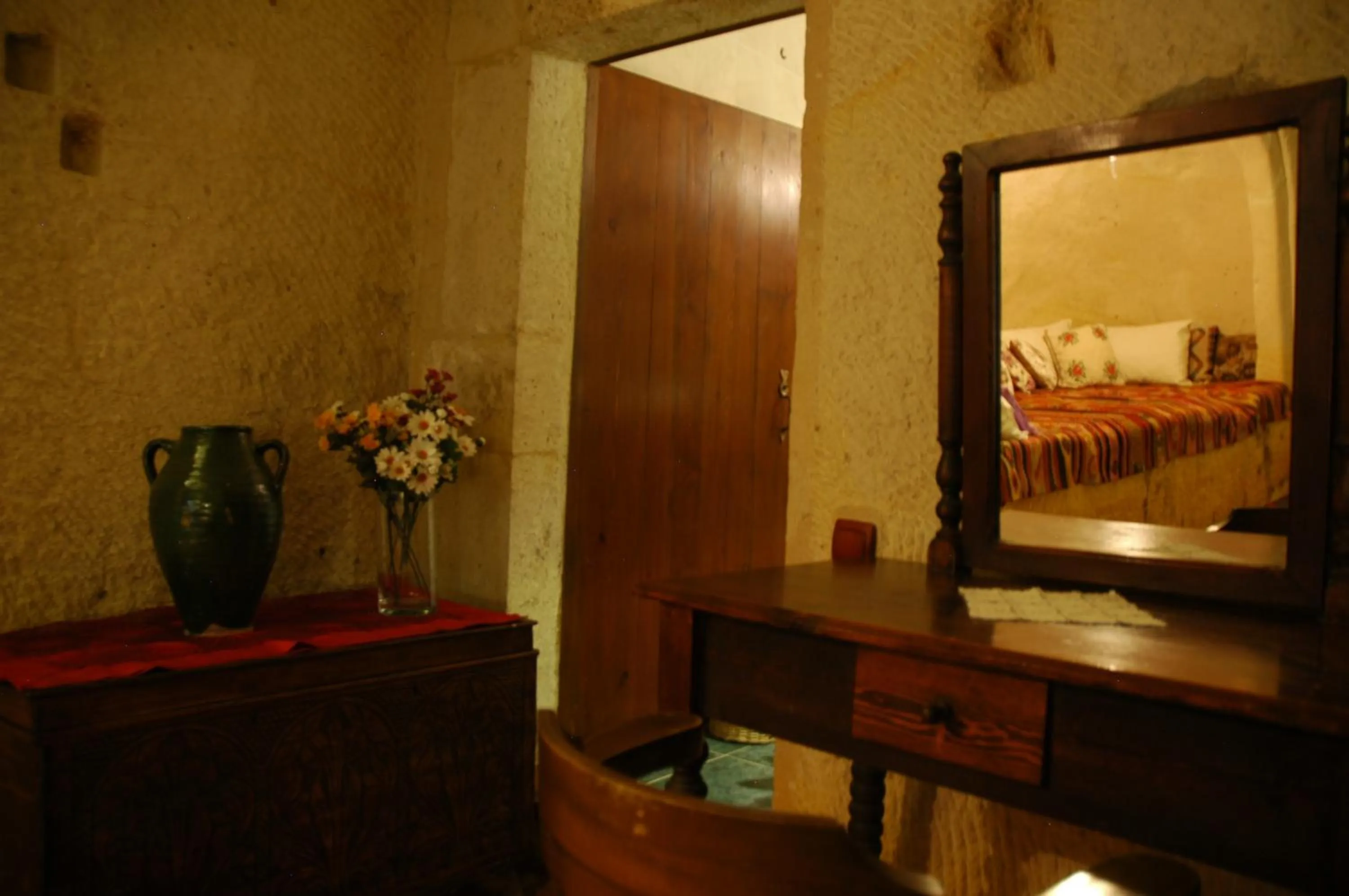 Decorative detail, Bed in Elkep Evi Cave Hotel