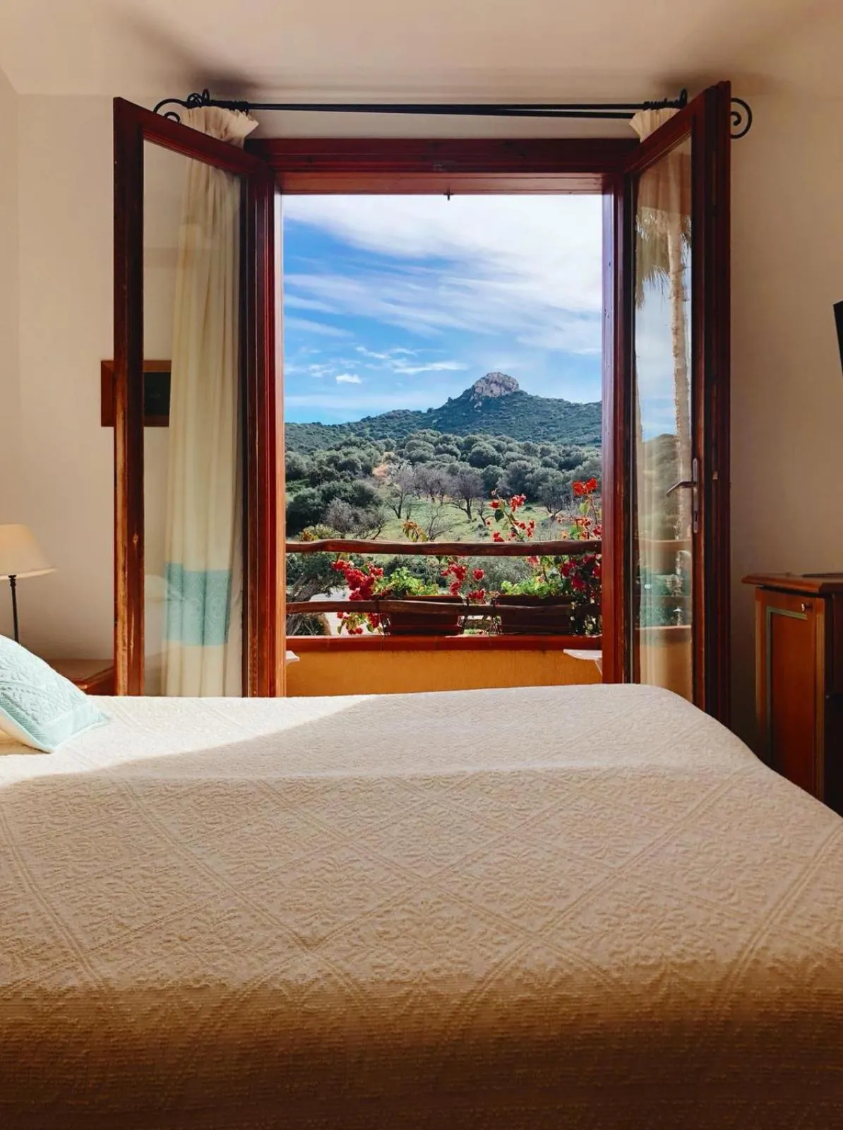 Mountain view, Bed in Le Anfore Hotel