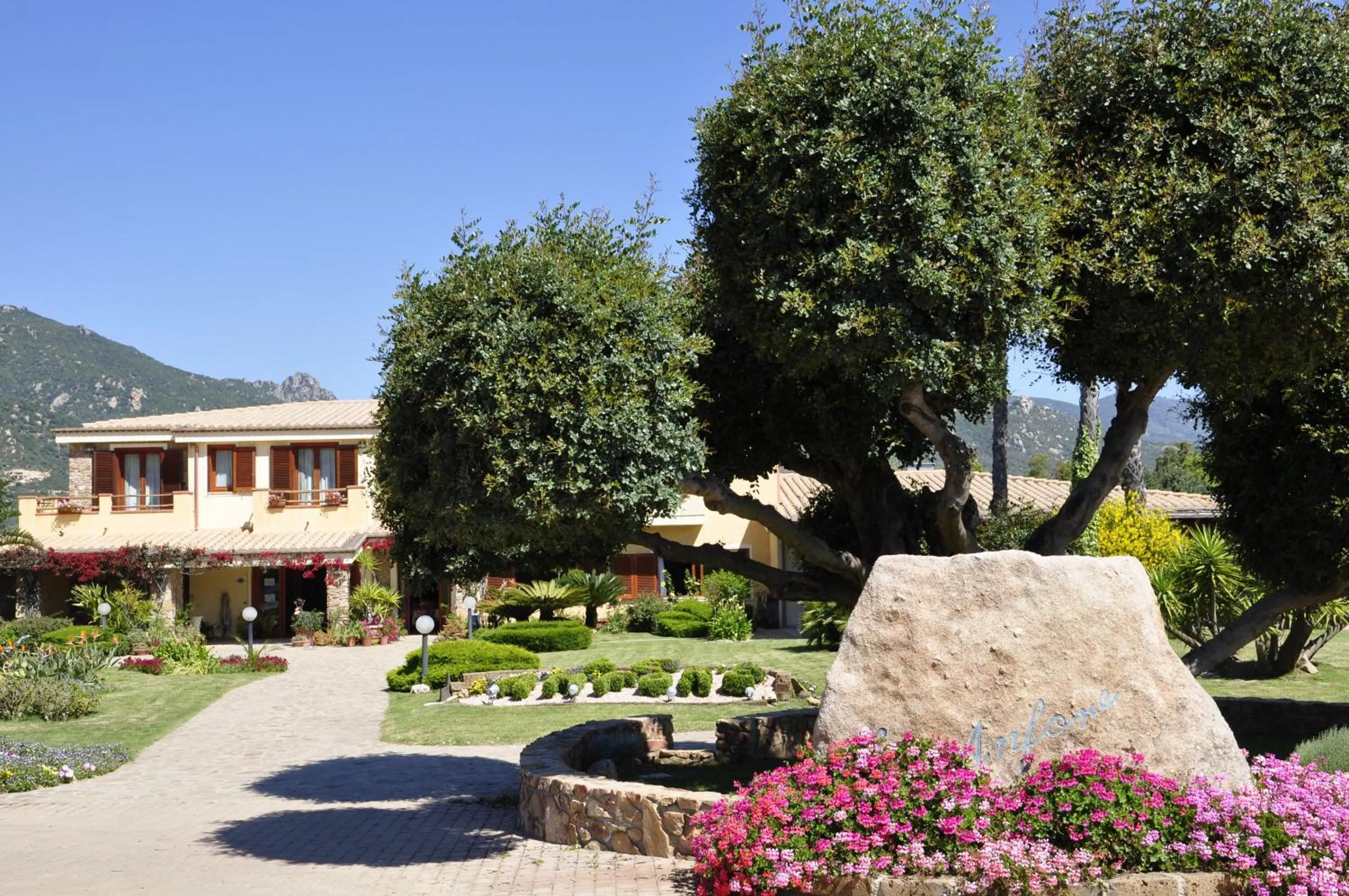 Property building in Le Anfore Hotel