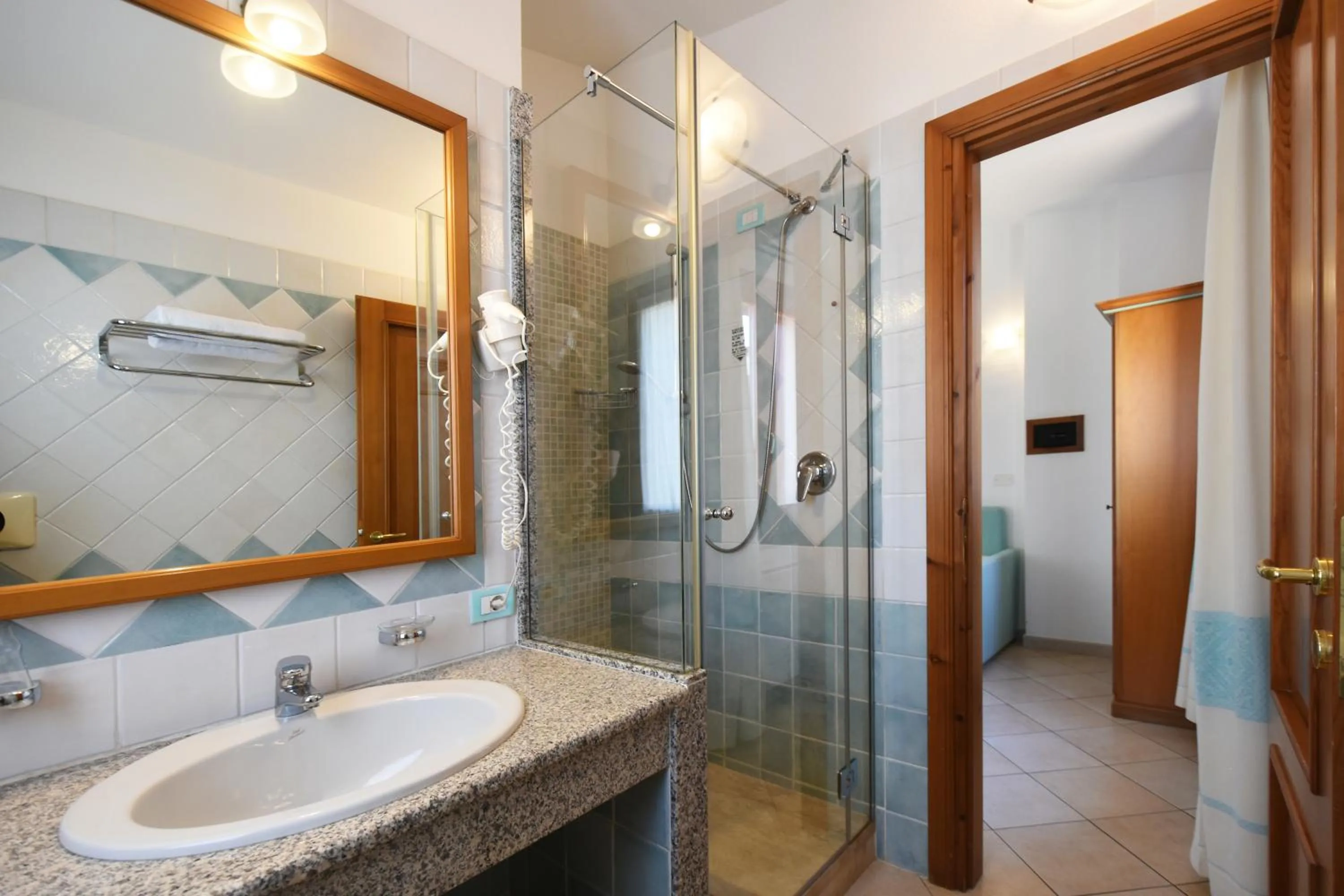 Bathroom in Le Anfore Hotel