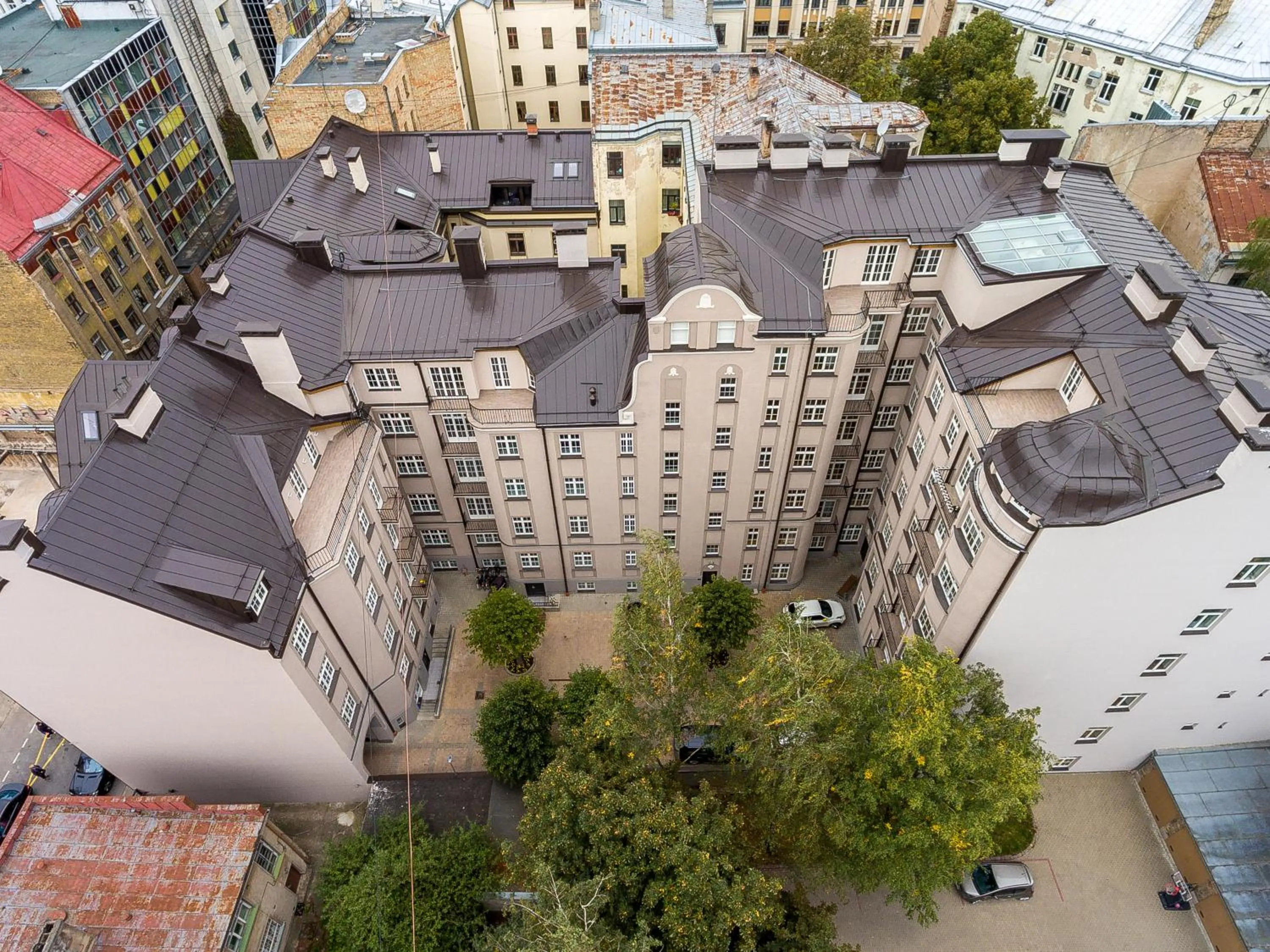 Property building in Riga Lux Apartments - Skolas
