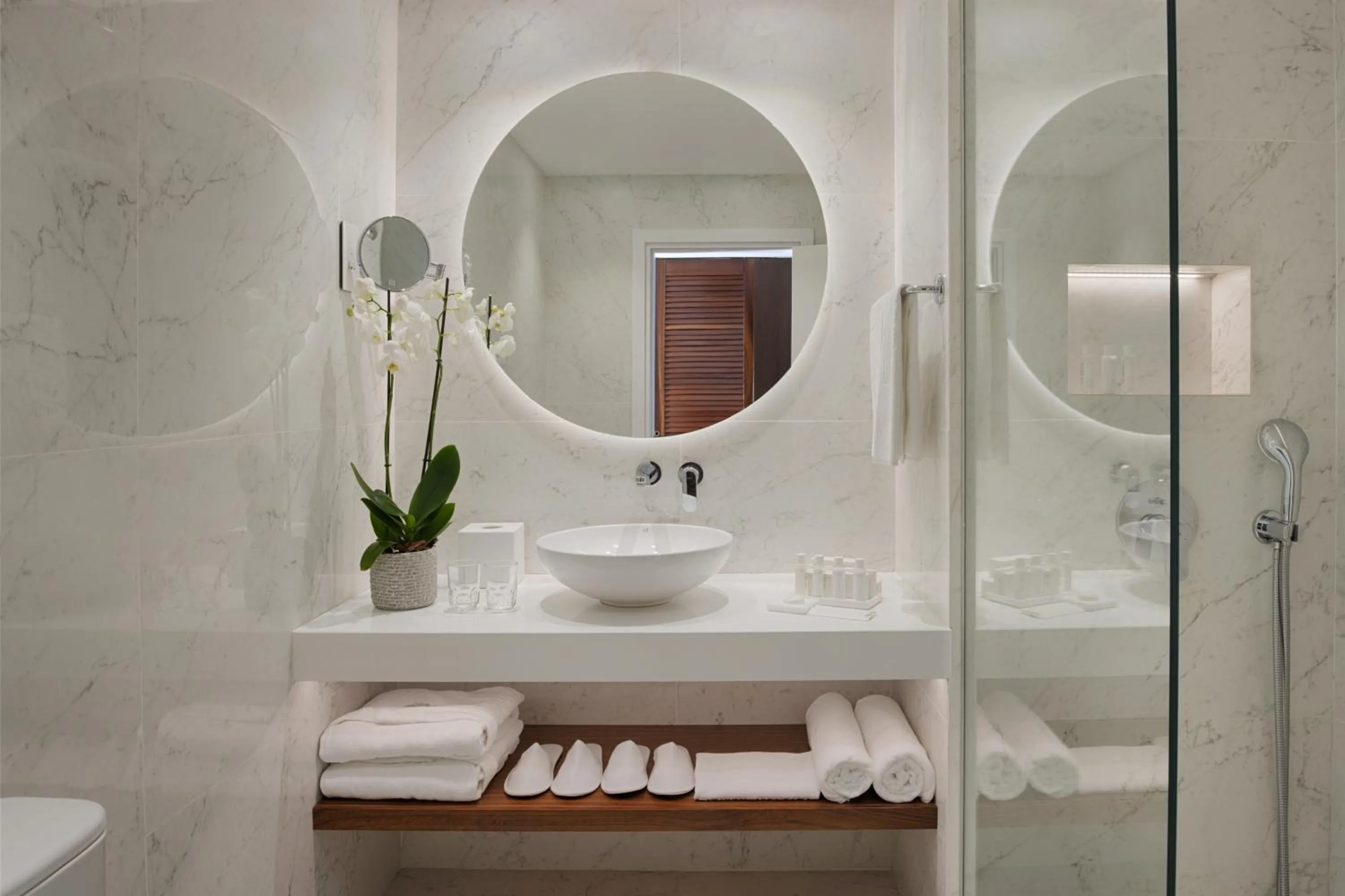 Shower in Grecian Bay