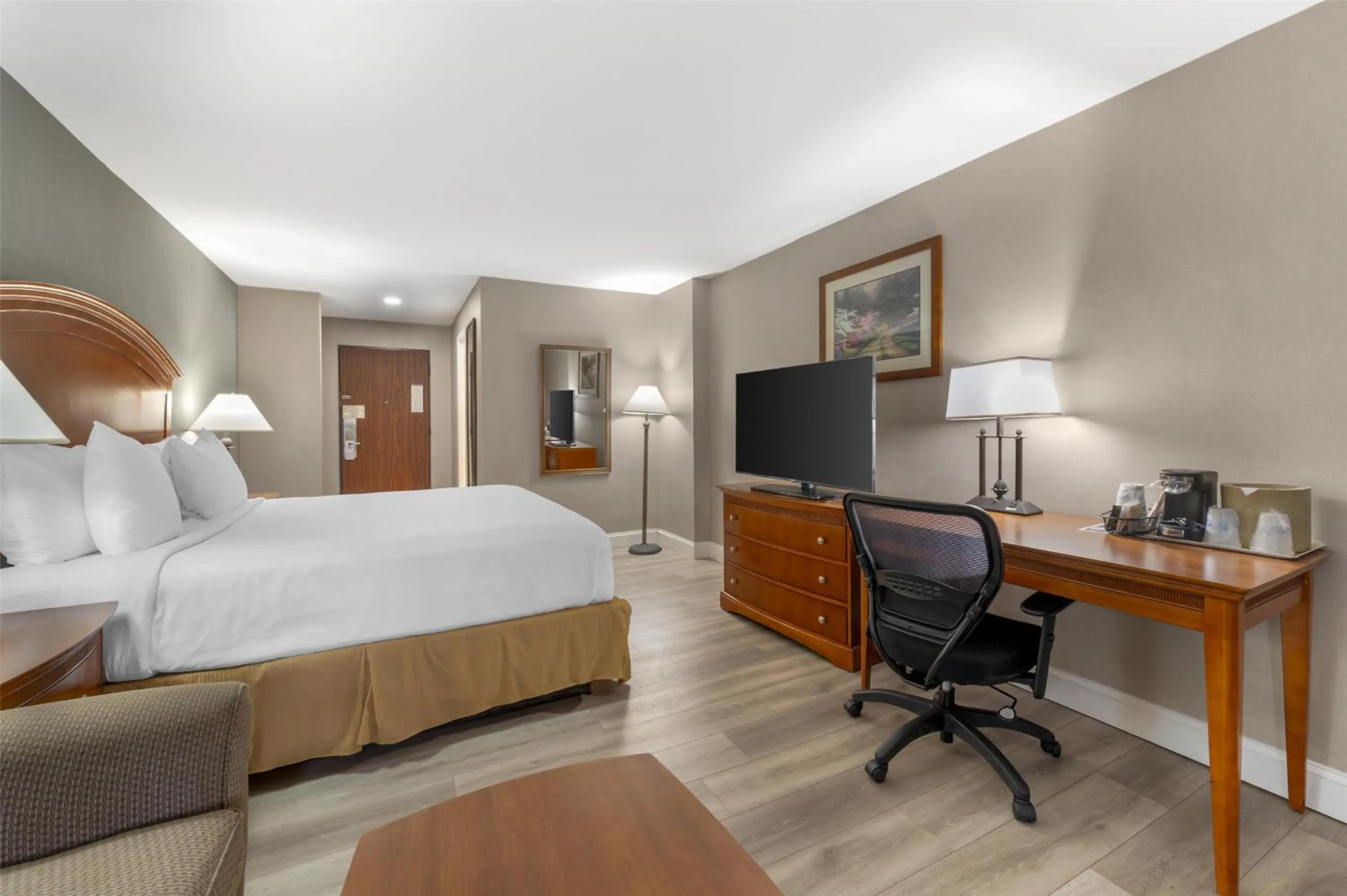 Bedroom, Bed in Best Western Manassas