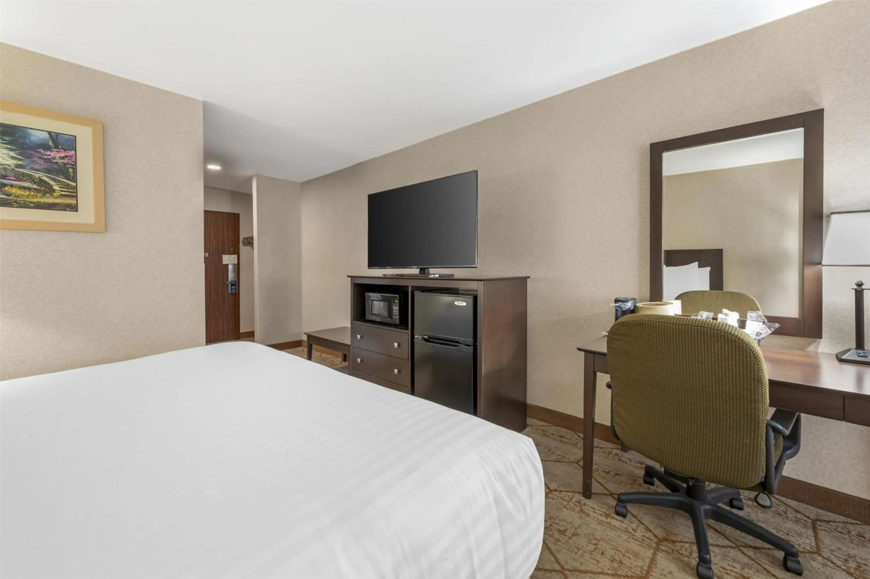 Bedroom, Bed in Best Western Manassas