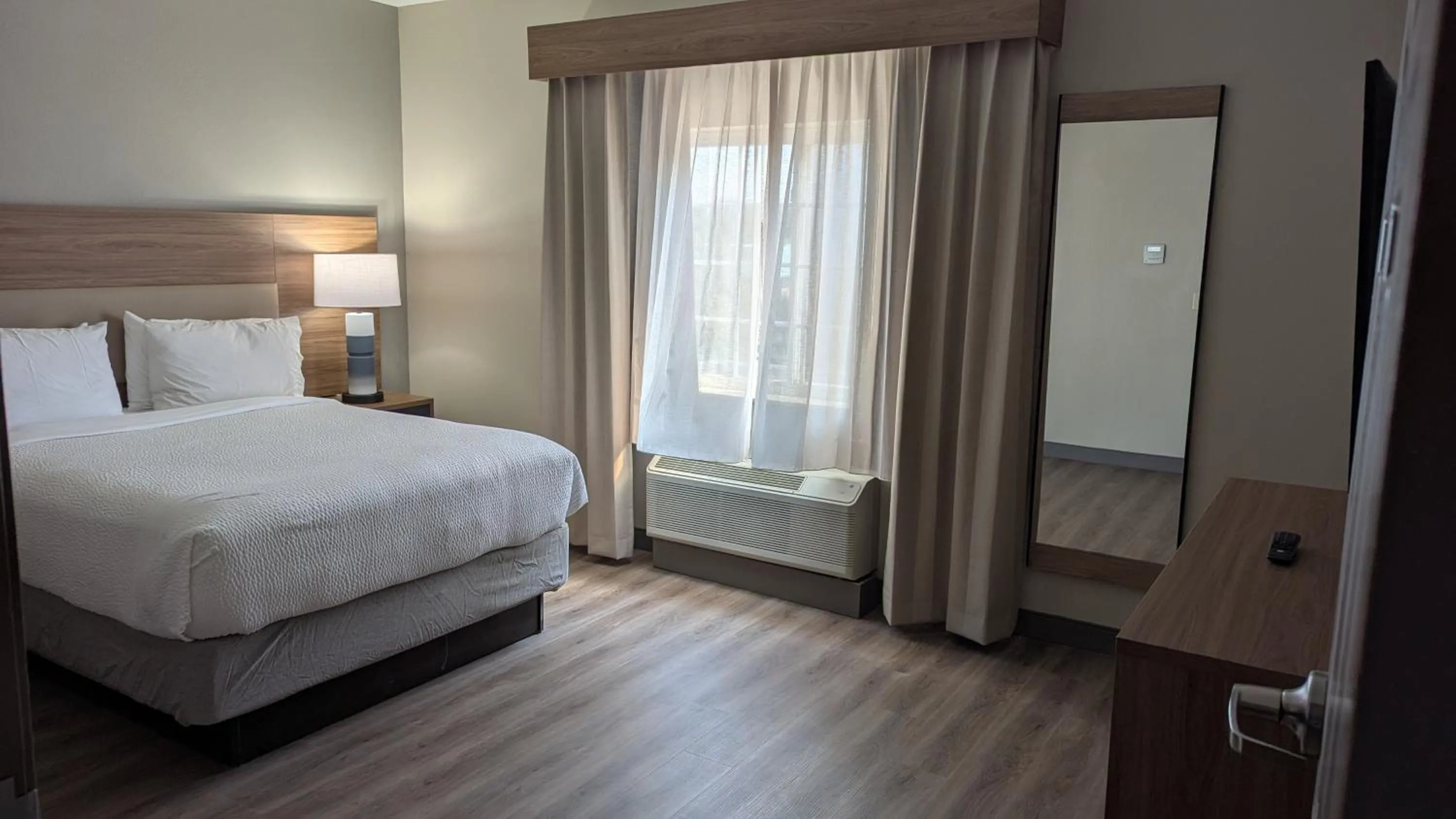 TV and multimedia, Bed in Candlewood Suites Conway by IHG