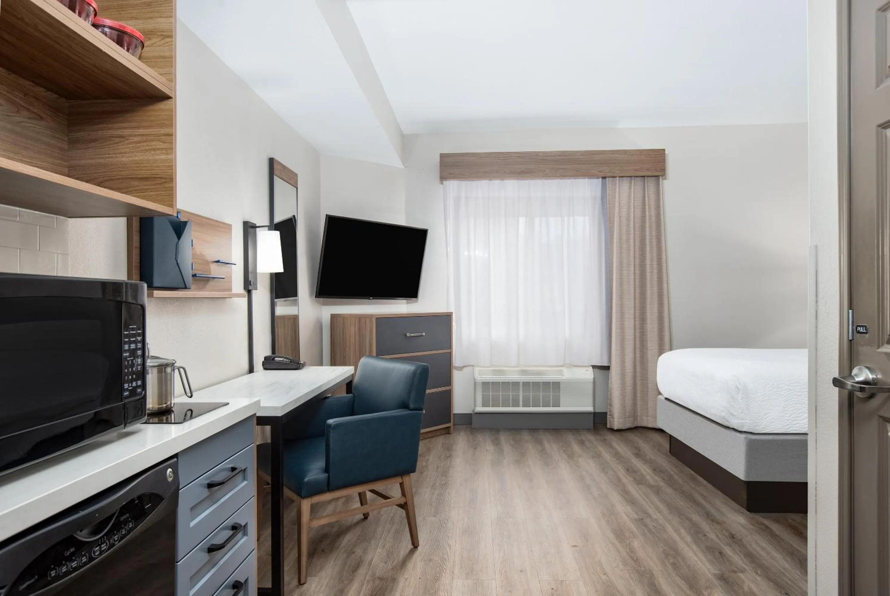 Bed in Candlewood Suites Conway by IHG