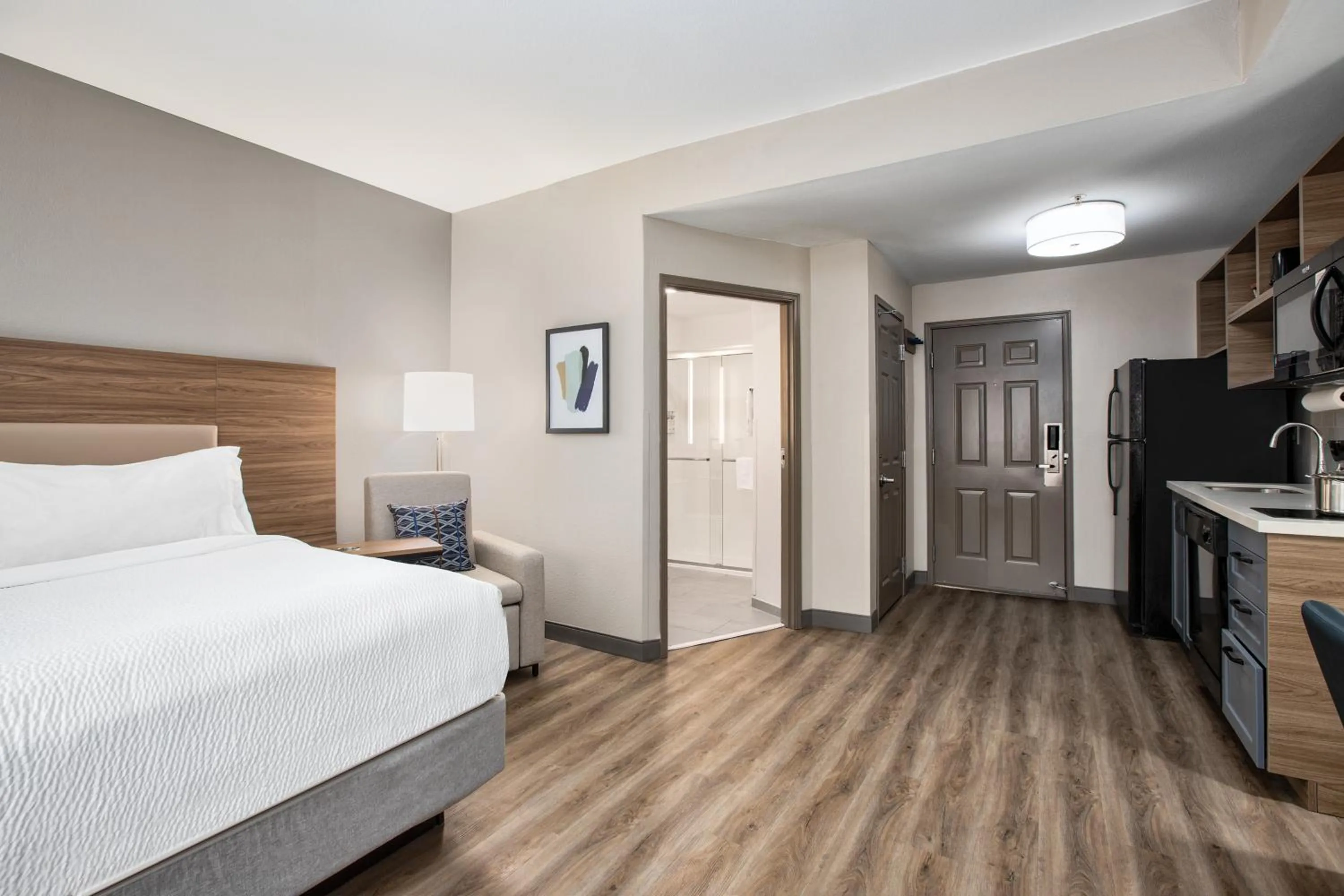 Shower, Bed in Candlewood Suites Conway by IHG