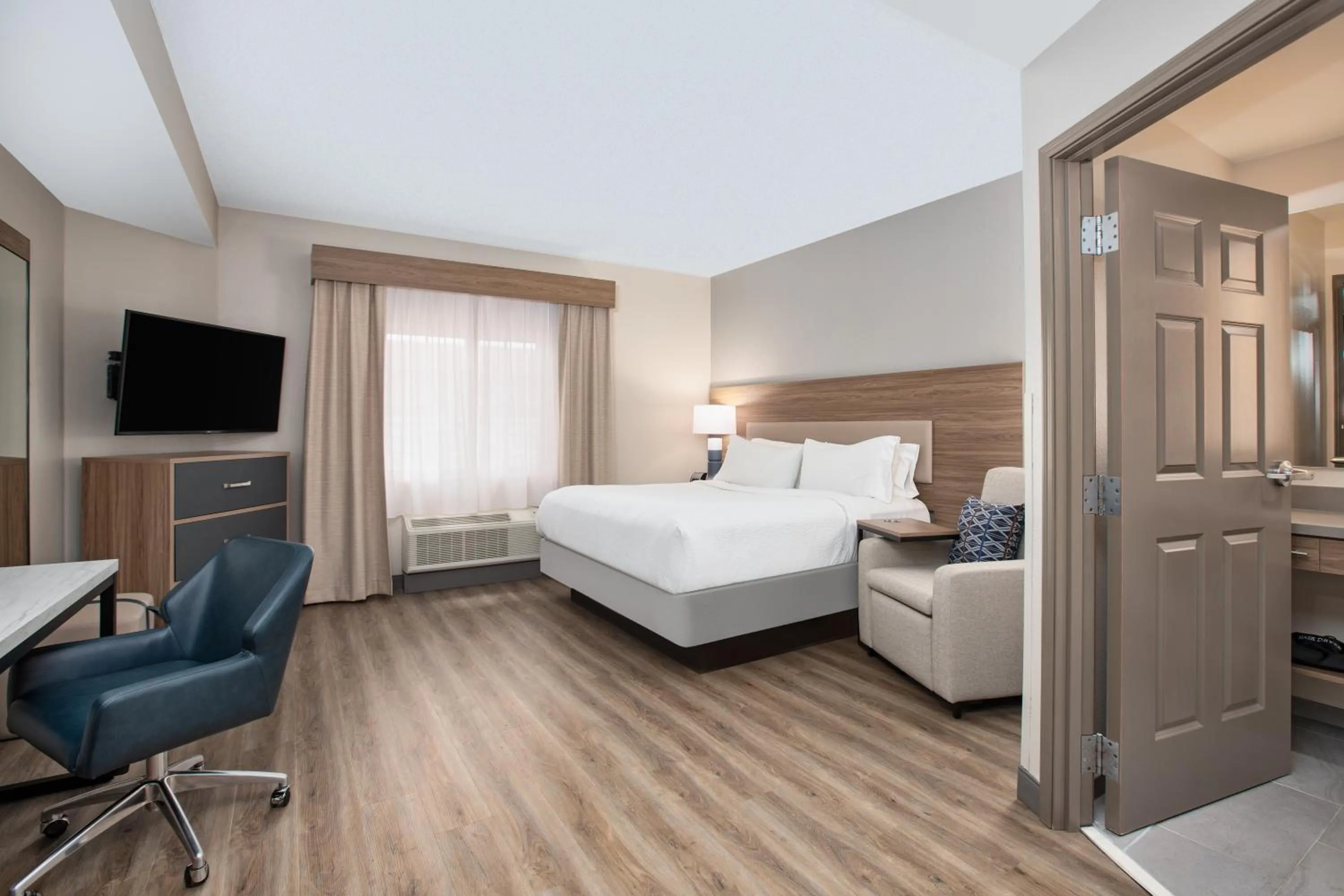 Bed in Candlewood Suites Conway by IHG