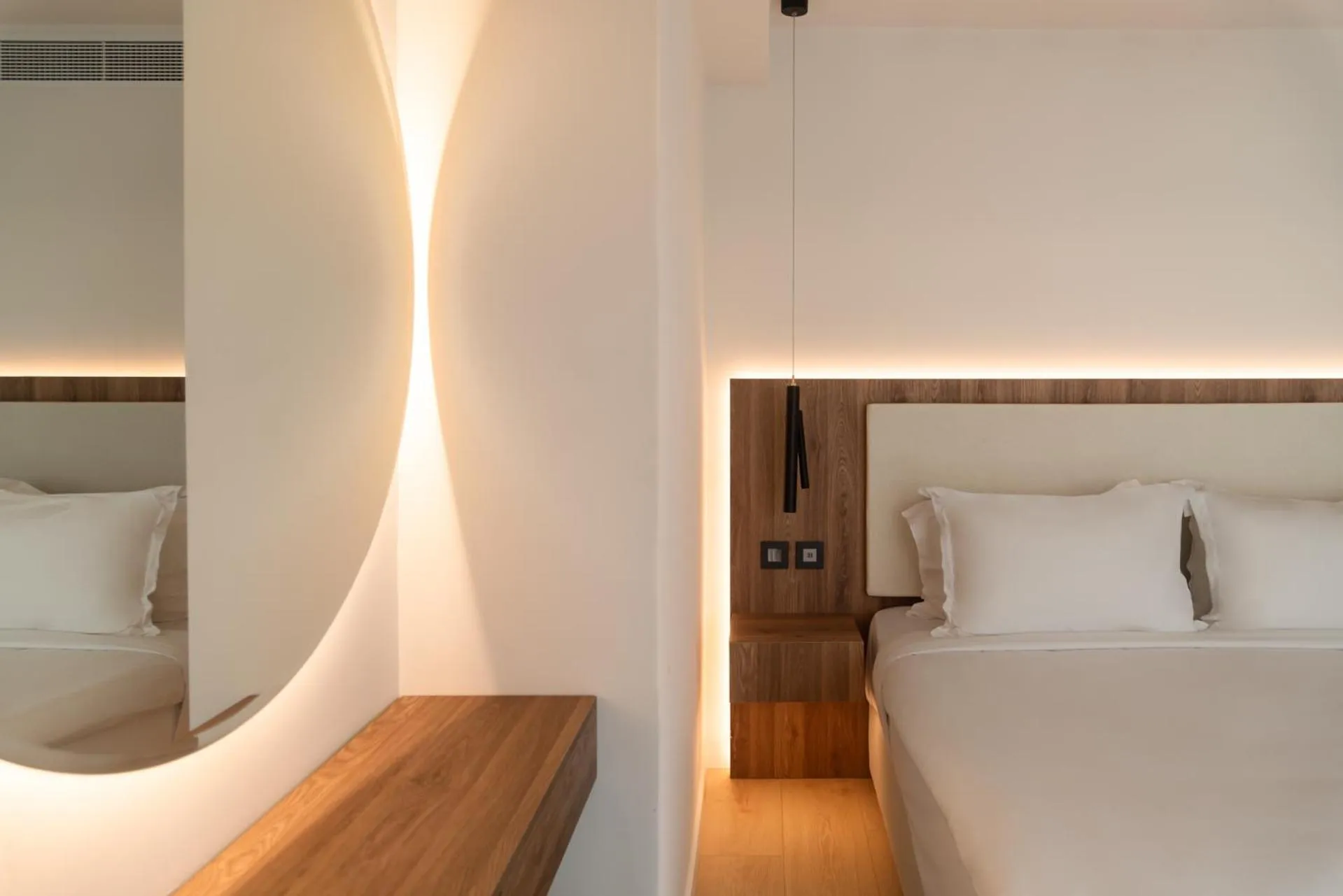 Bed in Grecian Sands Hotel