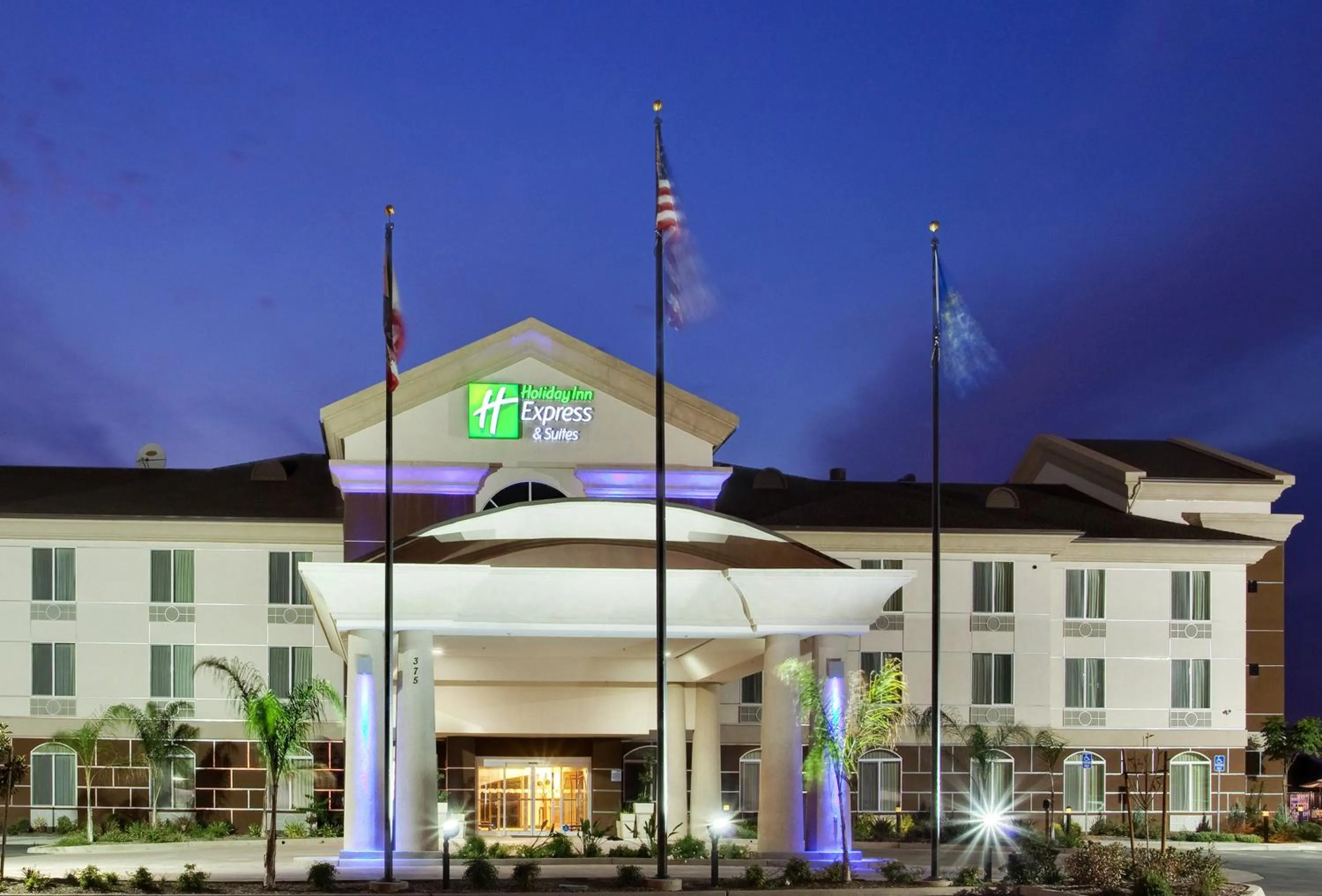 Property building in Holiday Inn Express & Suites Dinuba West by IHG