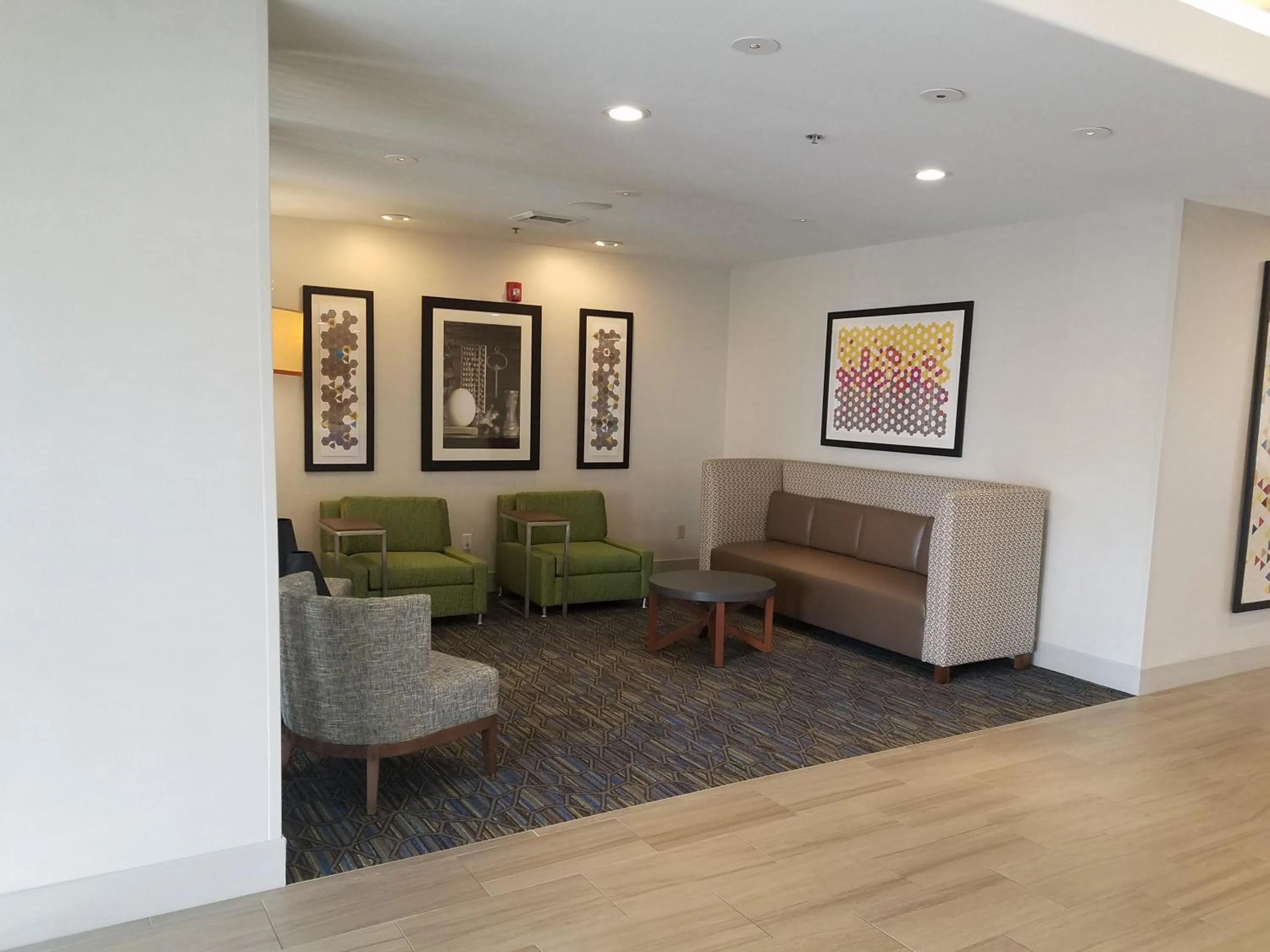 Property building in Holiday Inn Express & Suites Dinuba West by IHG