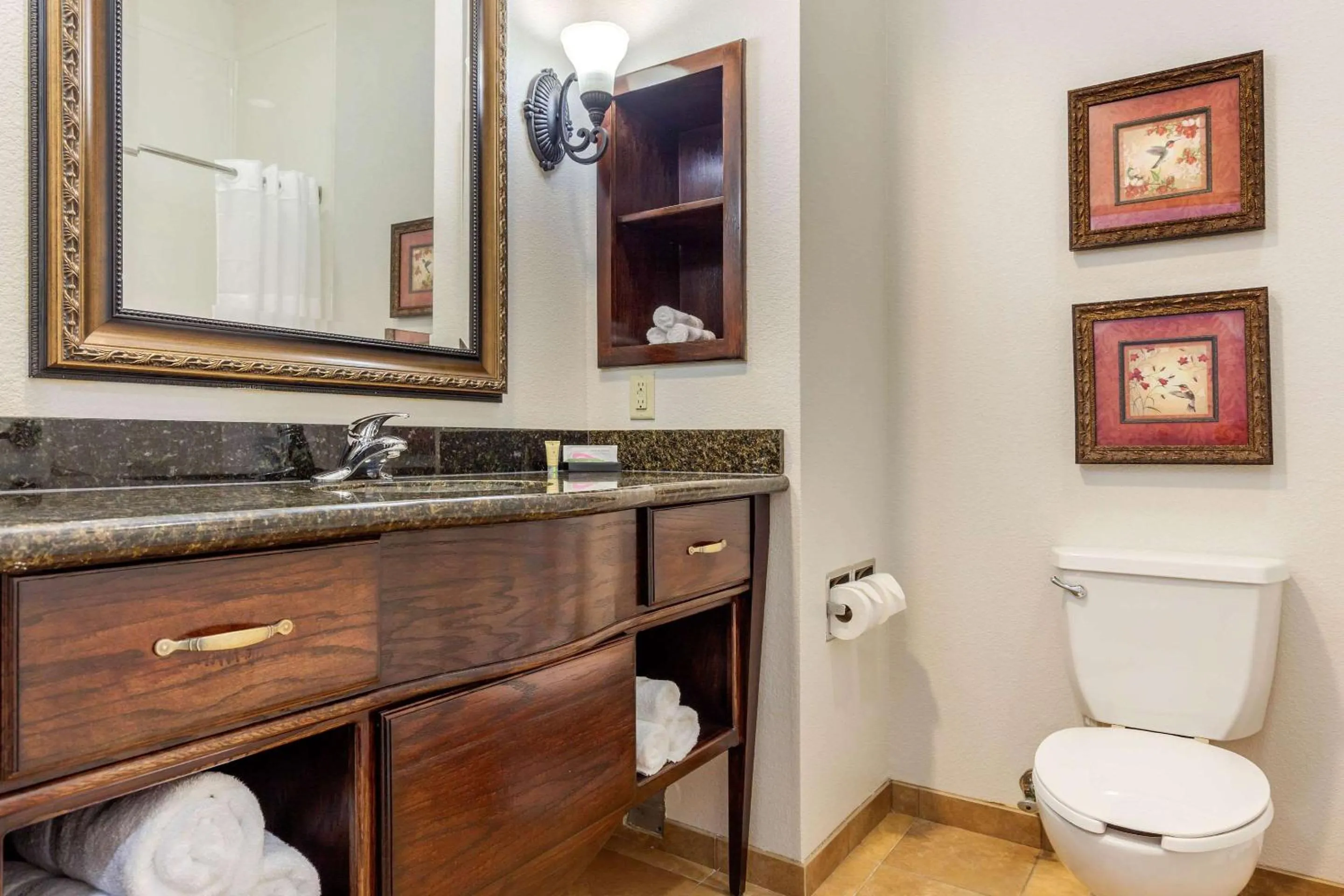 Bedroom in Clarion Pointe Sulphur Springs