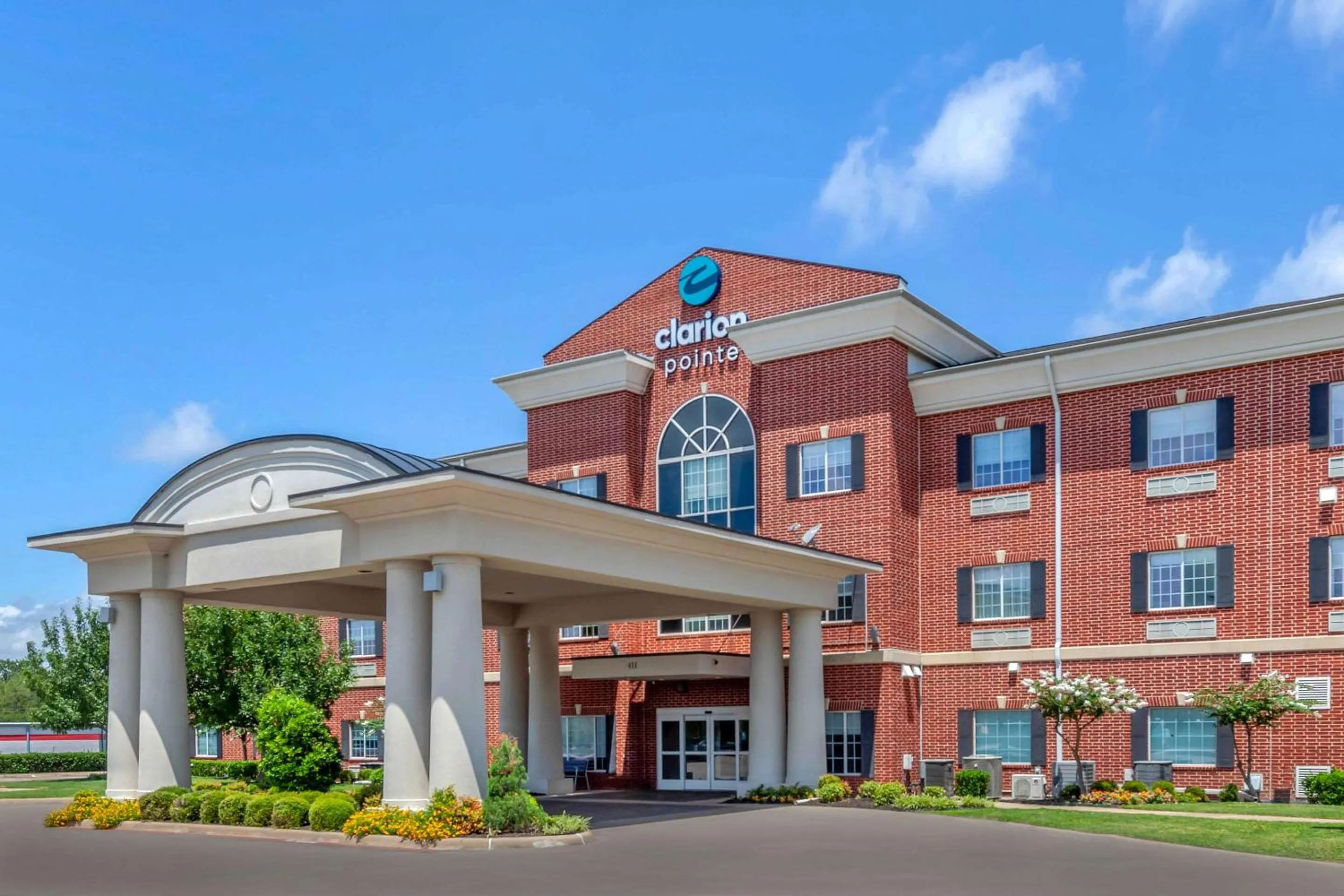 Property building in Clarion Pointe Sulphur Springs