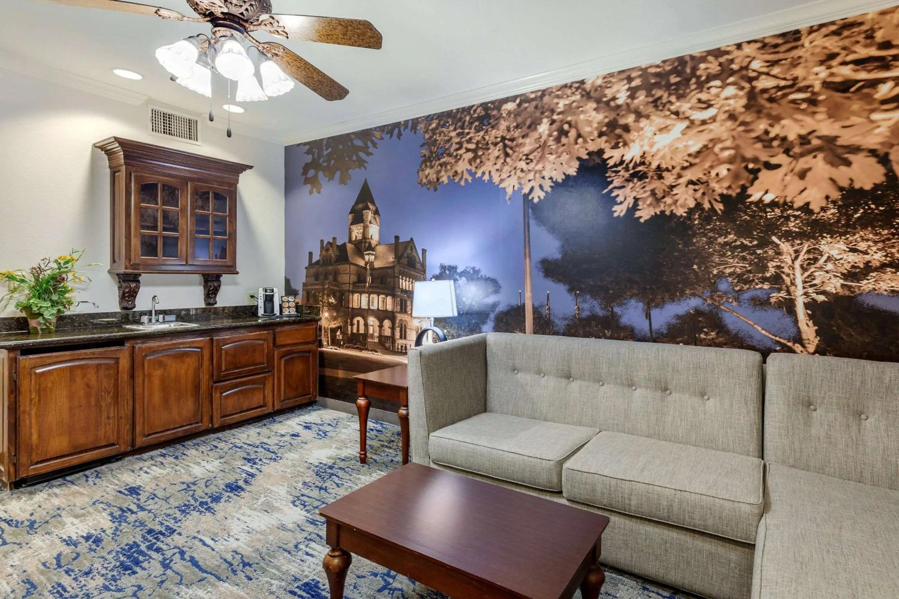 Bedroom in Clarion Pointe Sulphur Springs