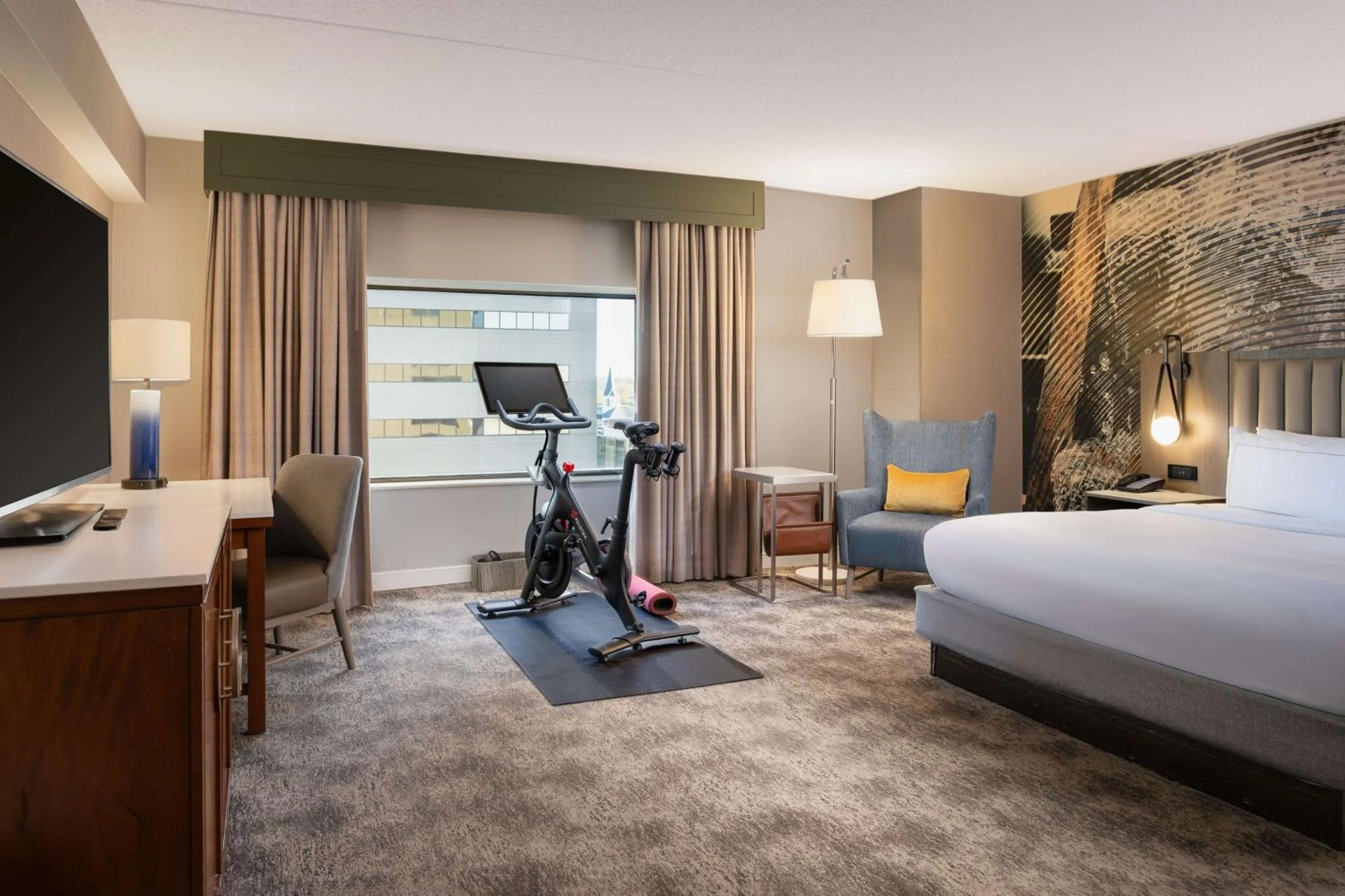 Bed in Hilton Lexington Downtown